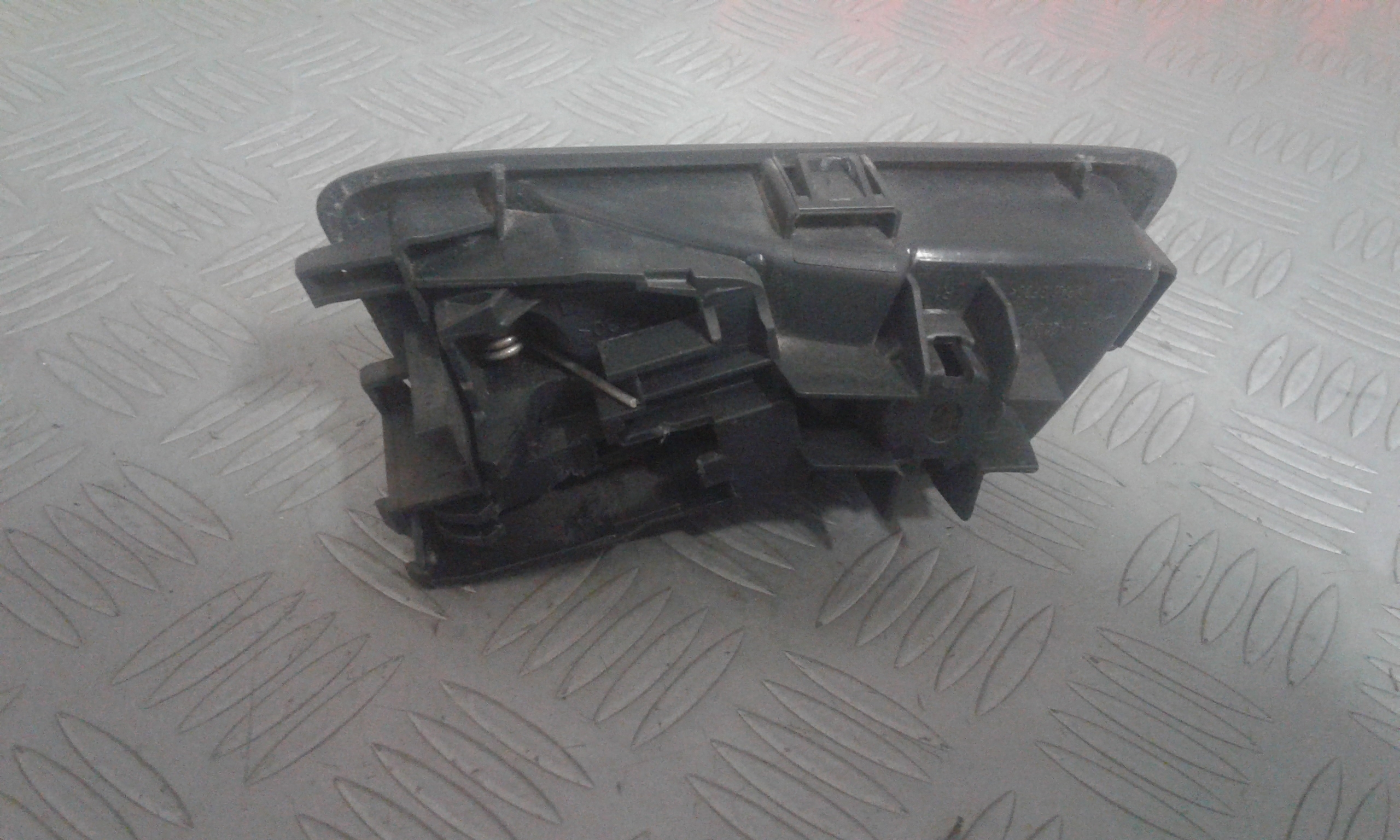 Maniglia Int. Apertura Porta Post. Destro Usato