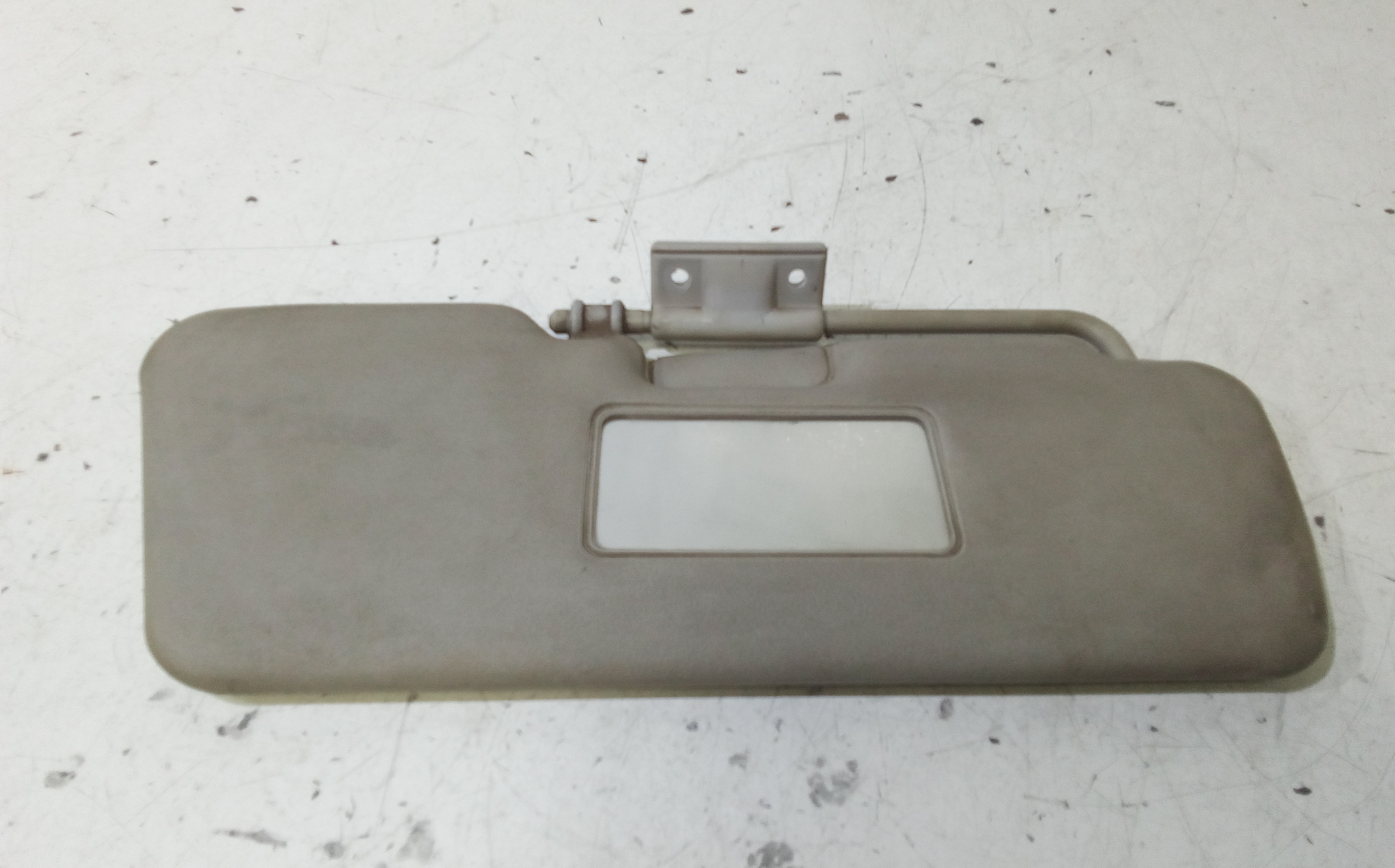 Aletta Parasole Parabrezza Destro 735244339 Usato