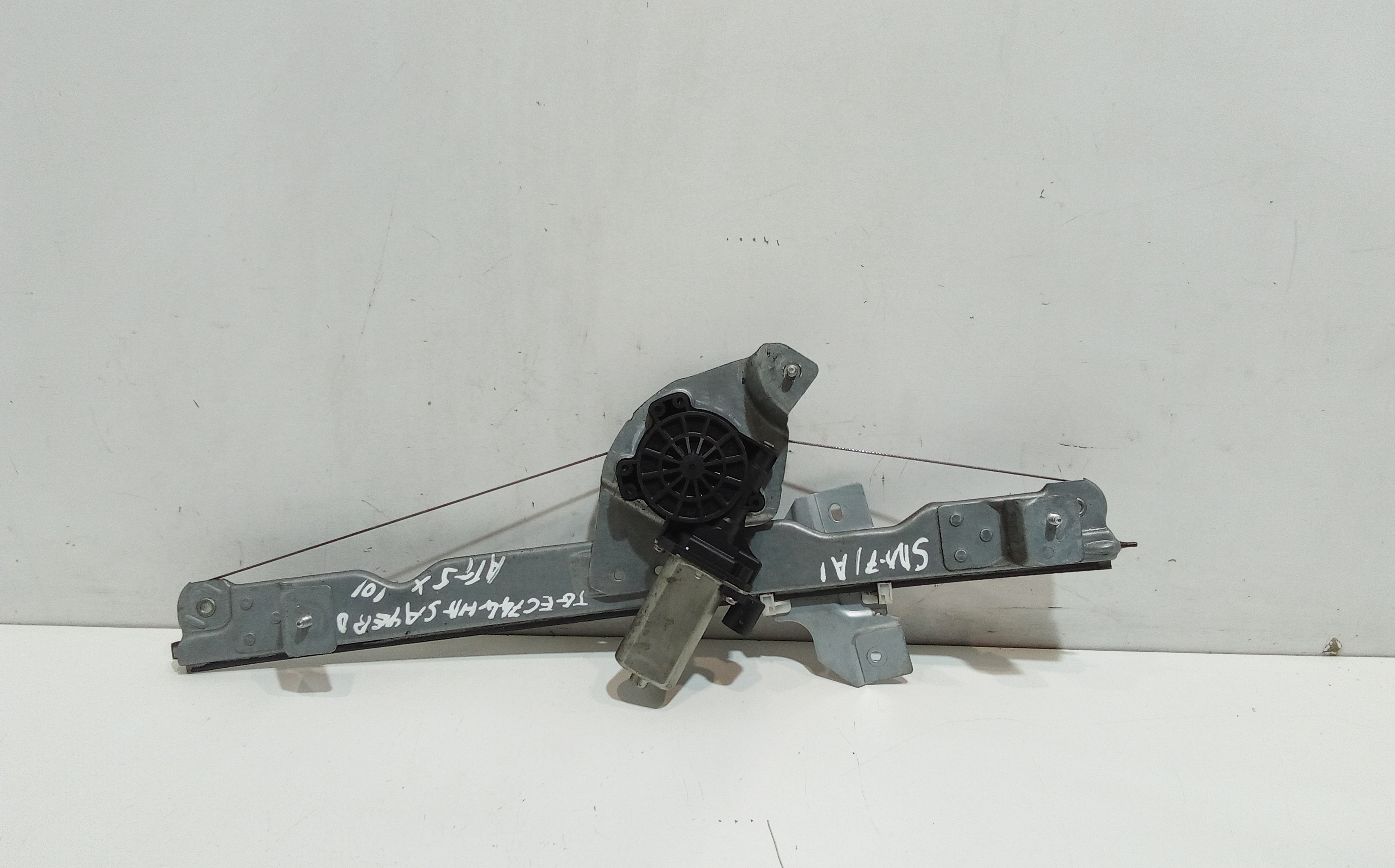 Alzacristallo Porta Ant. Sinistro 8200733826 Usato