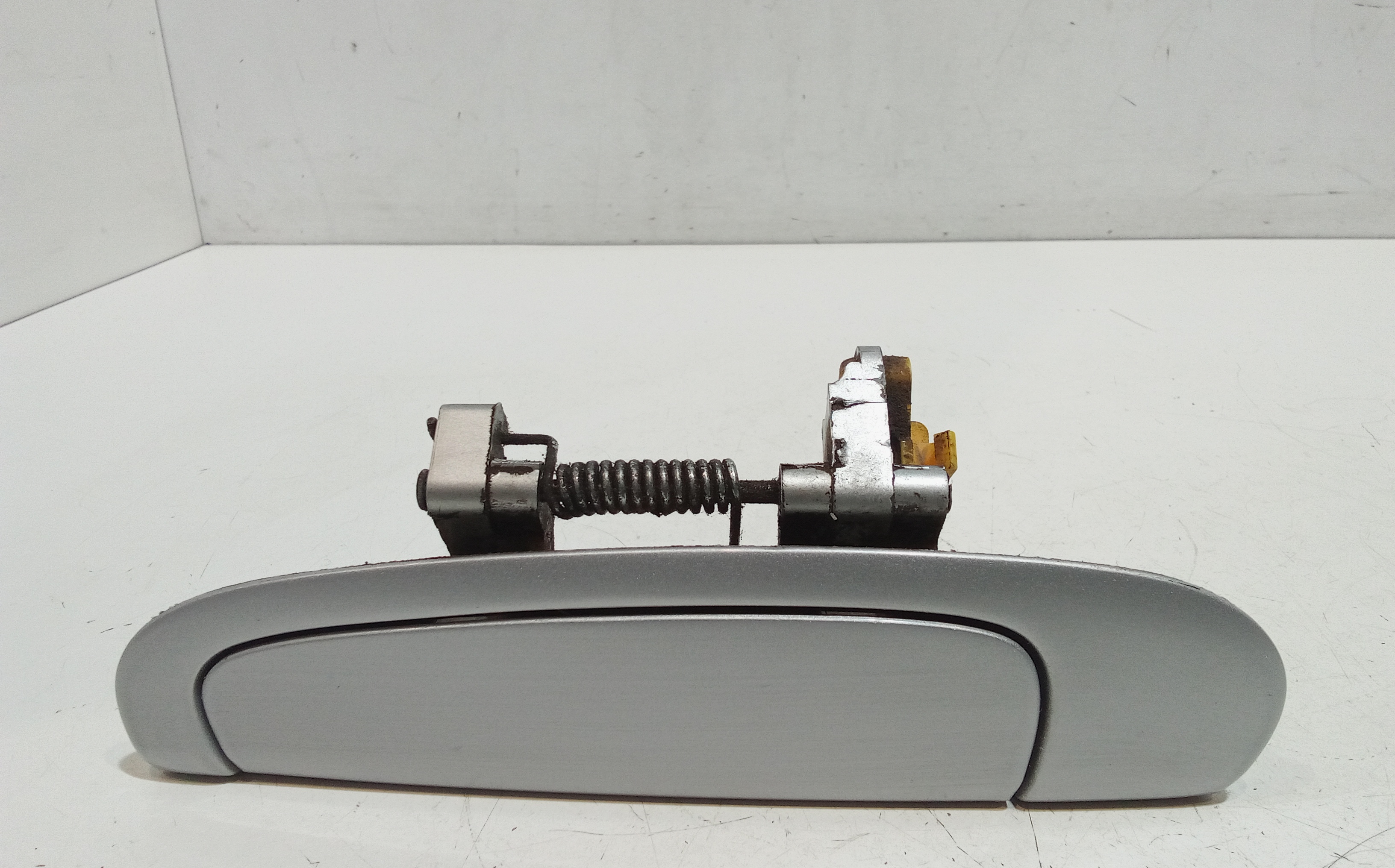 Maniglia Porta Post. Sinistro 8365007000 Usato