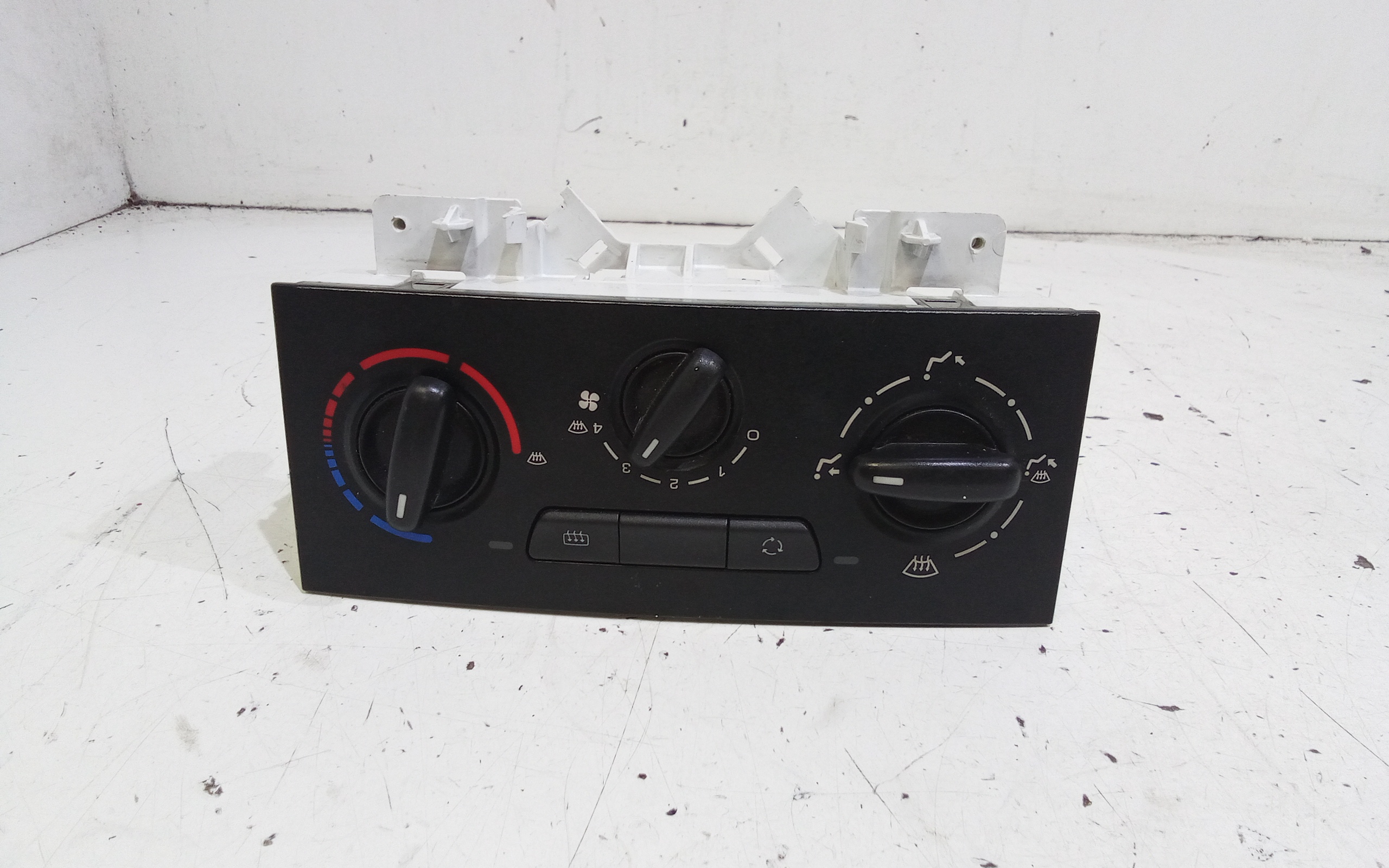 Blocco Comando Climatizzazione Usato