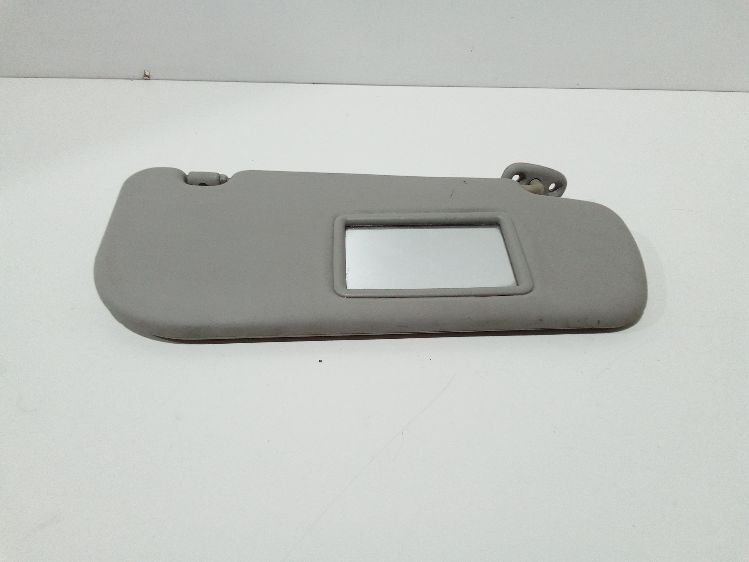 Aletta Parasole Parabrezza Destro 8522007440ED Usato