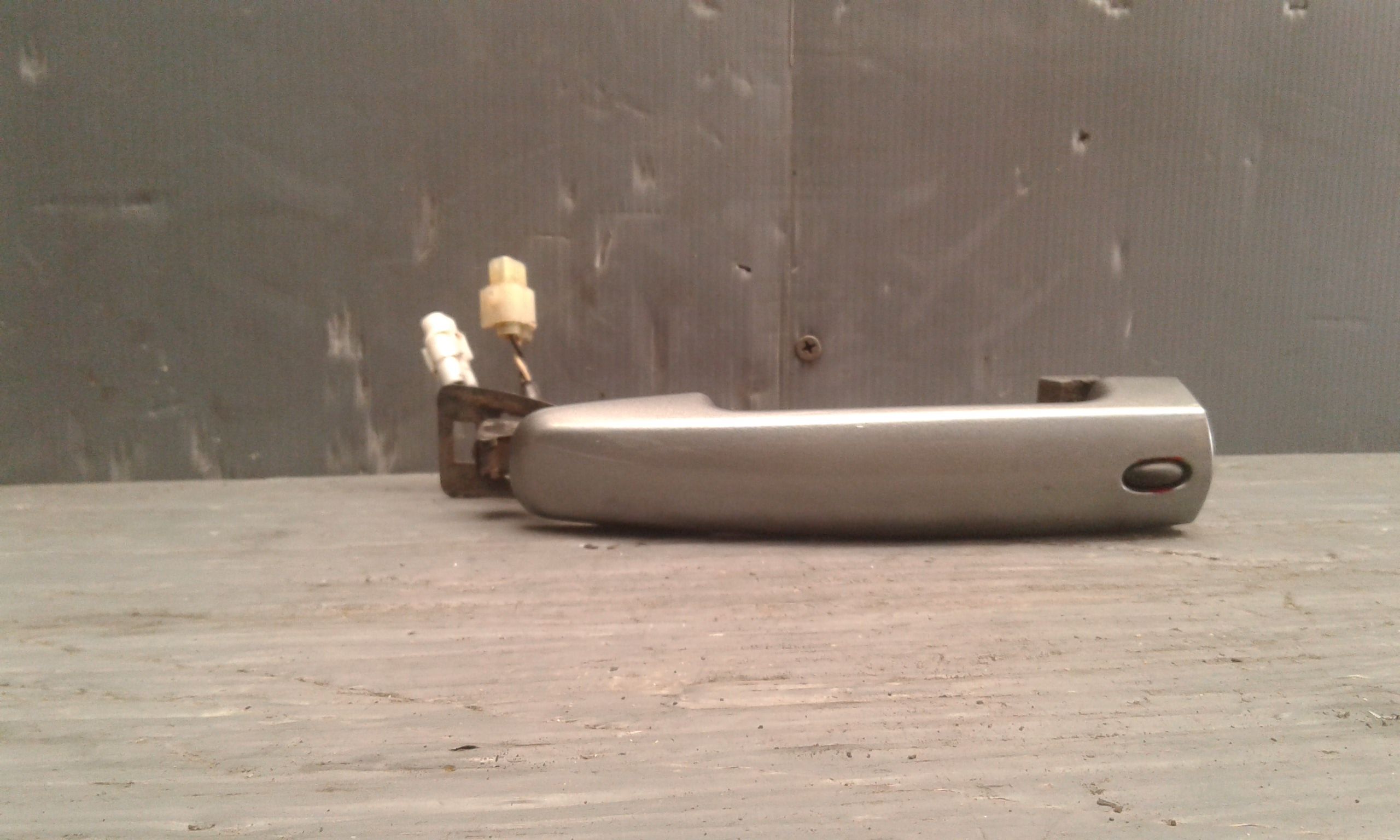 Maniglia Porta Ant. Destro 8281063811ZCC Usato