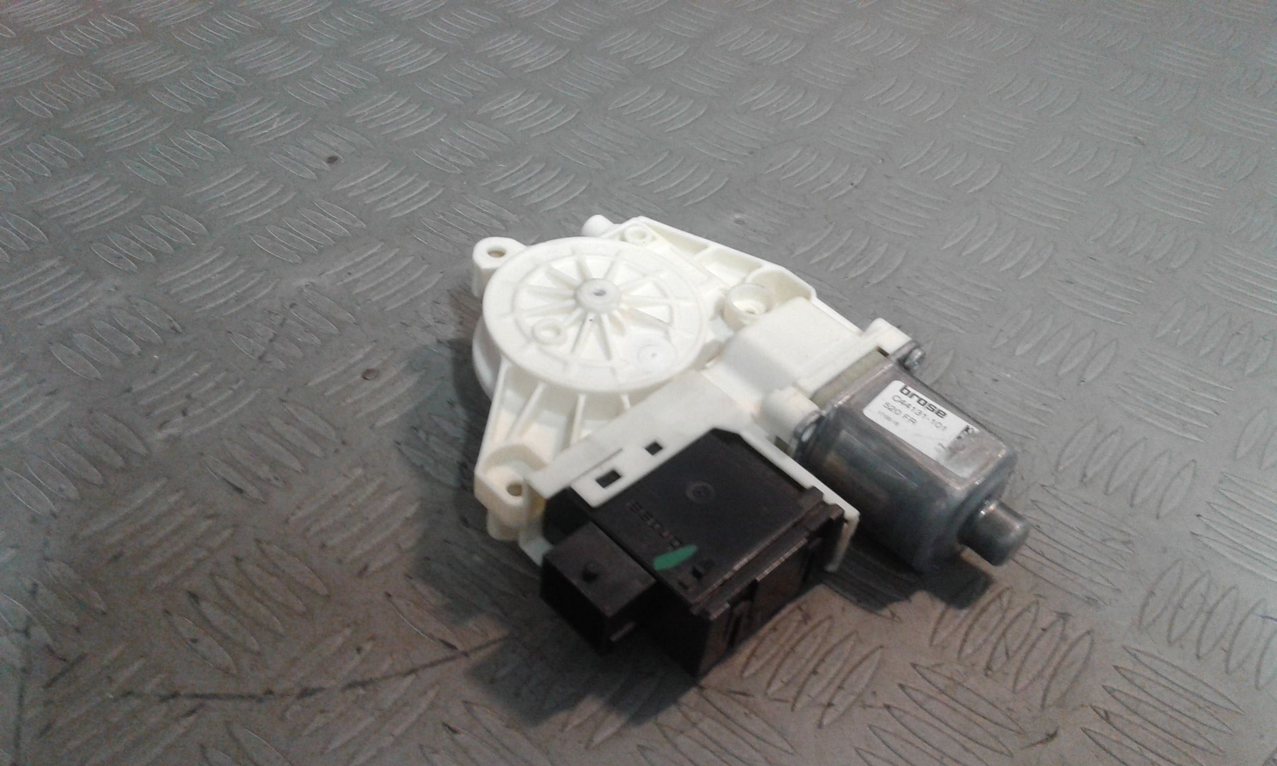 Motorino Alzacristallo Porta Ant. Destro 71777183 Usato