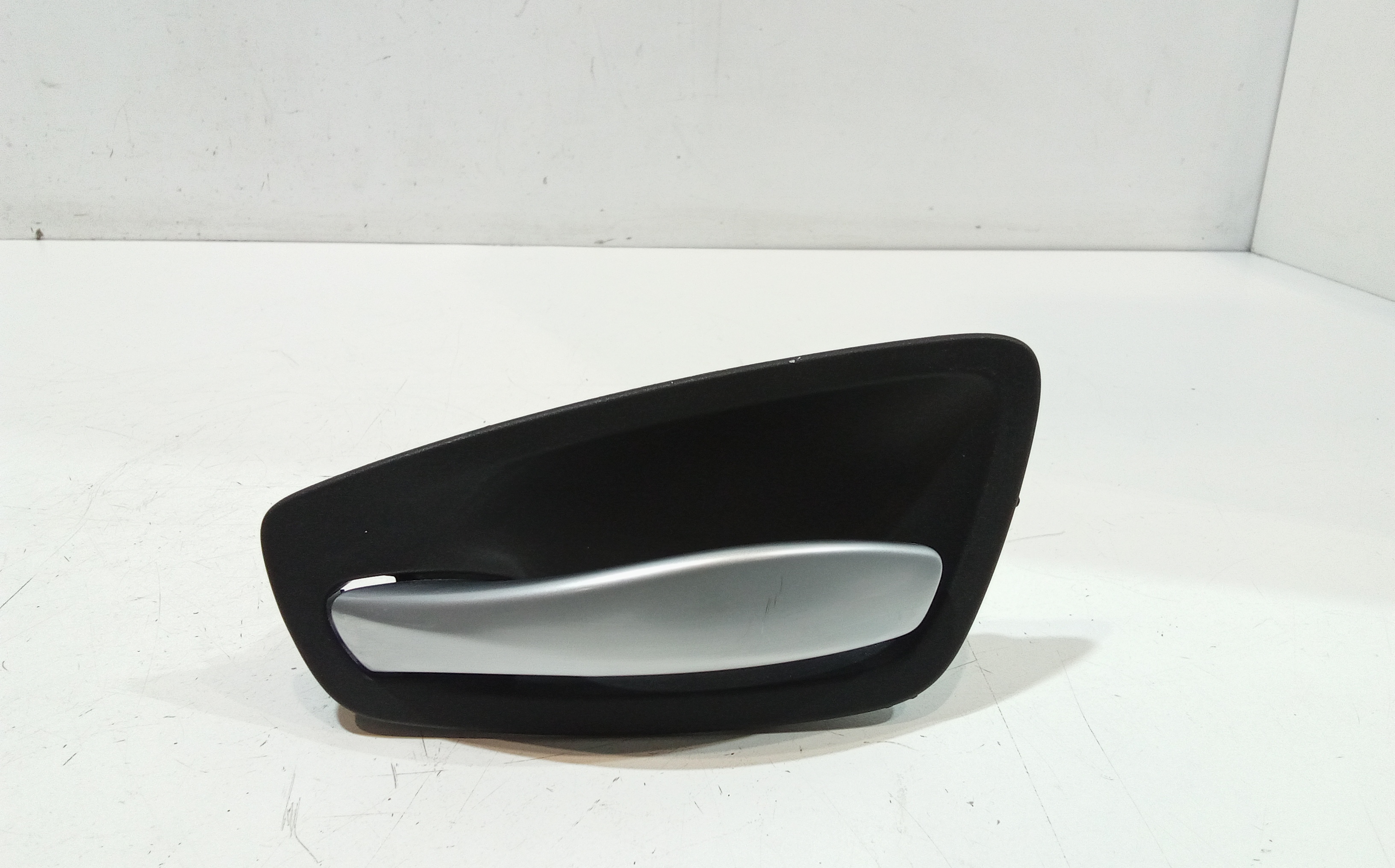 Maniglia Int. Apertura Porta Post. Sinistro 51417145075 Usato