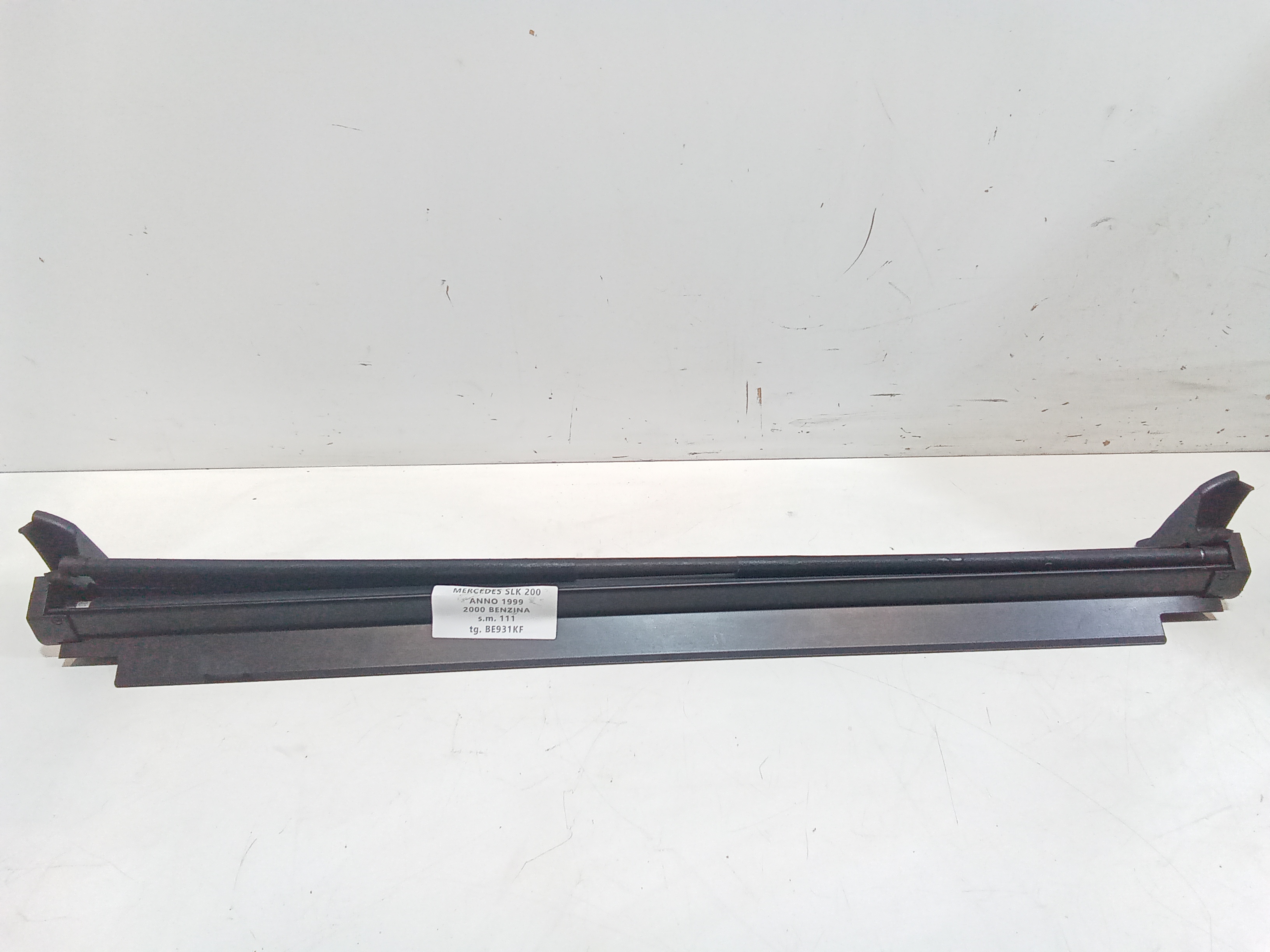 Ripiano Cappelliera Usato