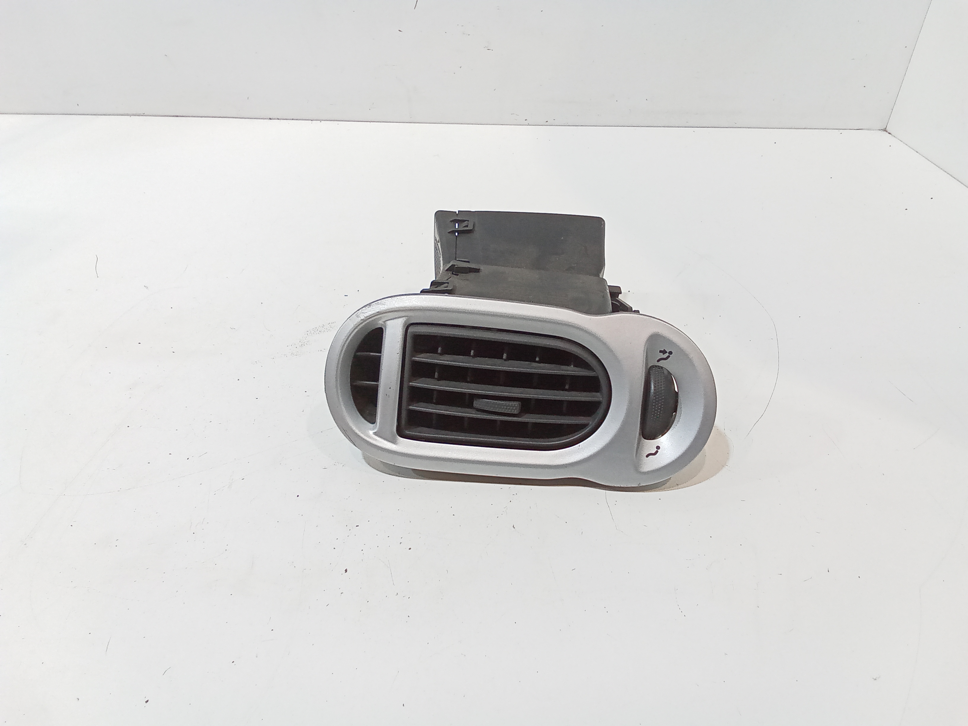 Condotto Aria Bocchette Lat. Cruscotto Destro Usato