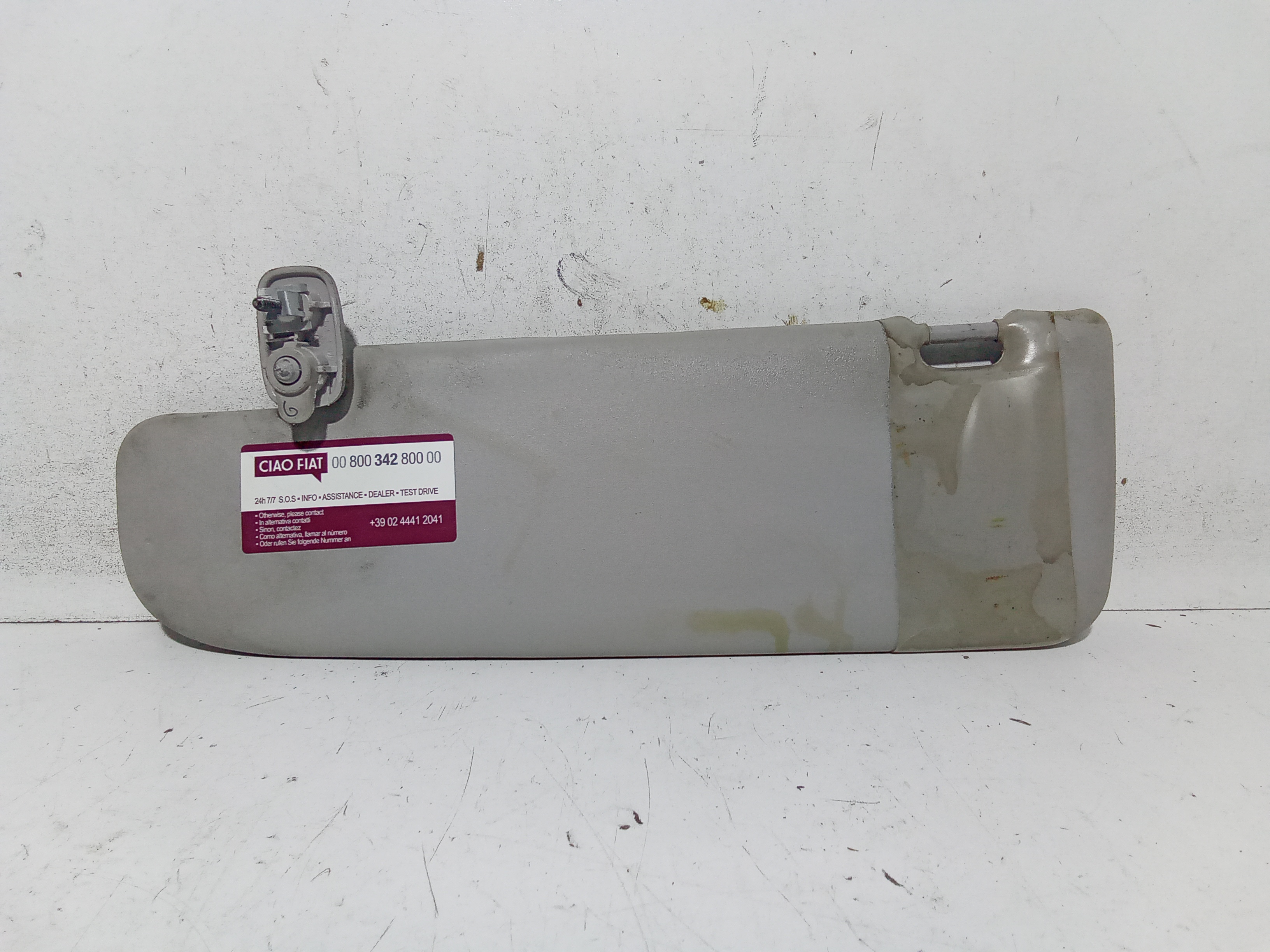 Aletta Parasole Parabrezza Sinistro 735660550 Usato