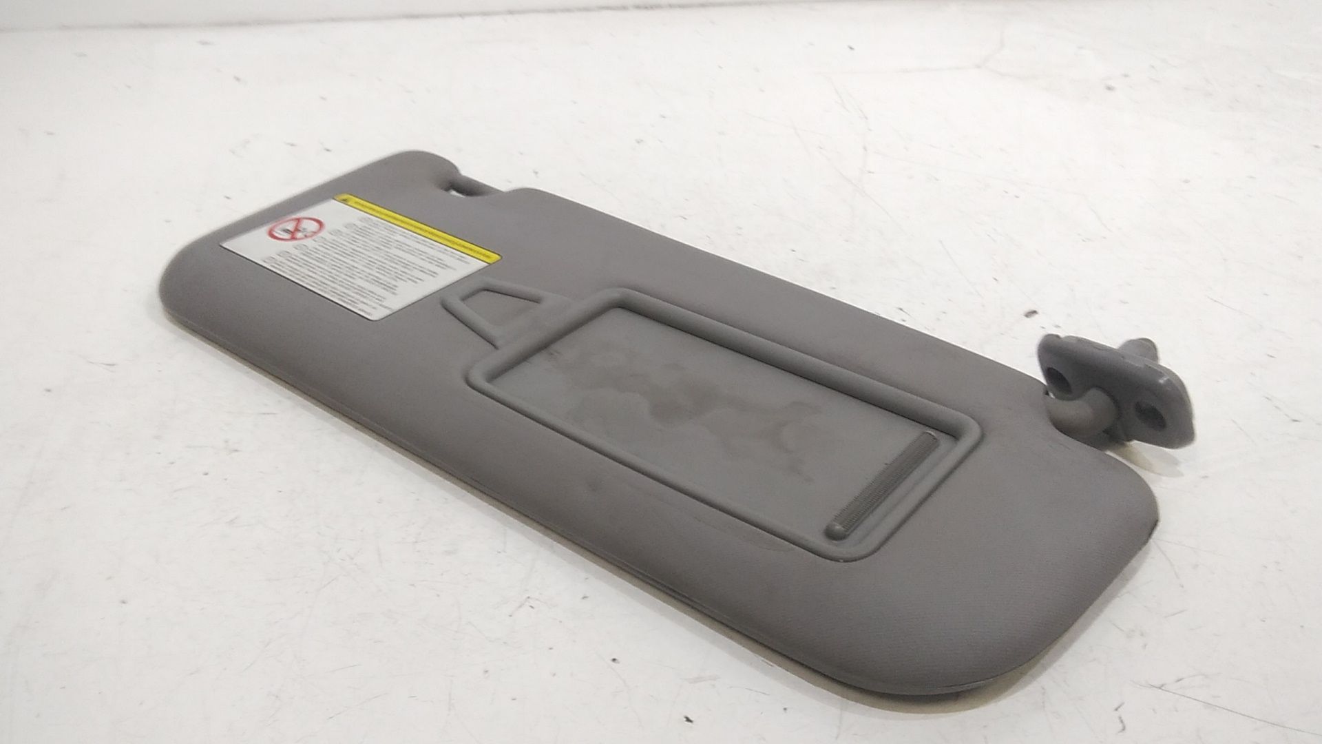 Aletta Parasole Parabrezza Destro 852202P200H9 Usato