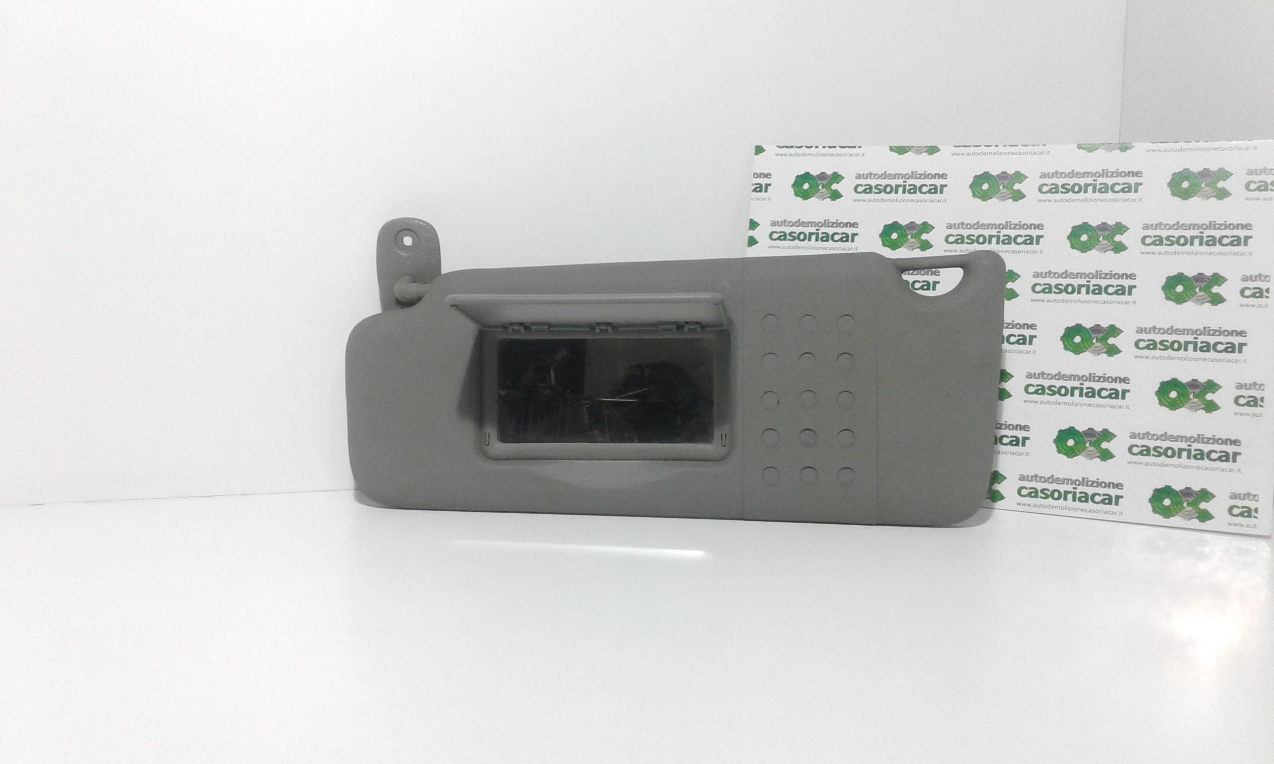 Aletta Parasole Parabrezza Sinistro 8200249085 Usato