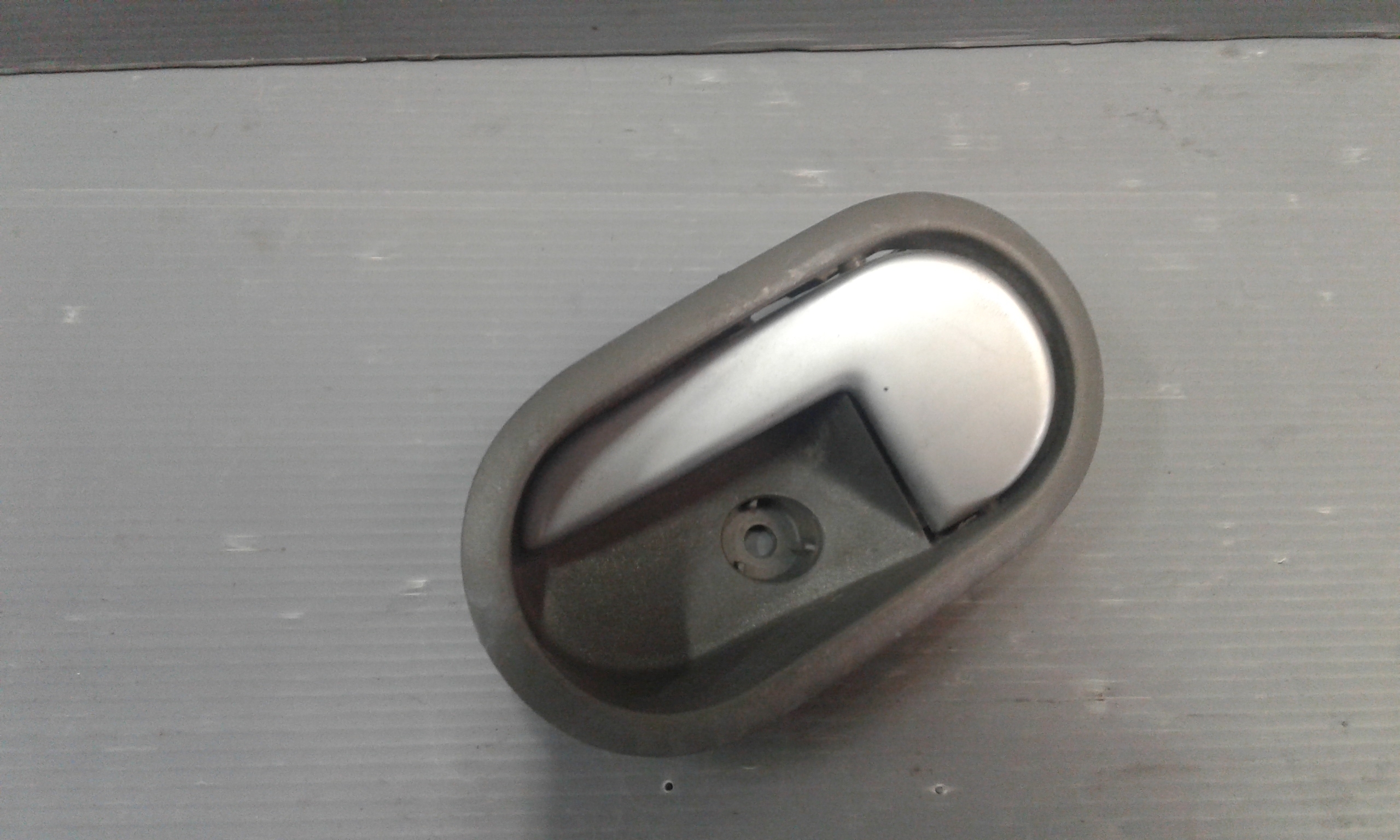 Maniglia Int. Apertura Porta Ant. Sinistro 1148591 Usato