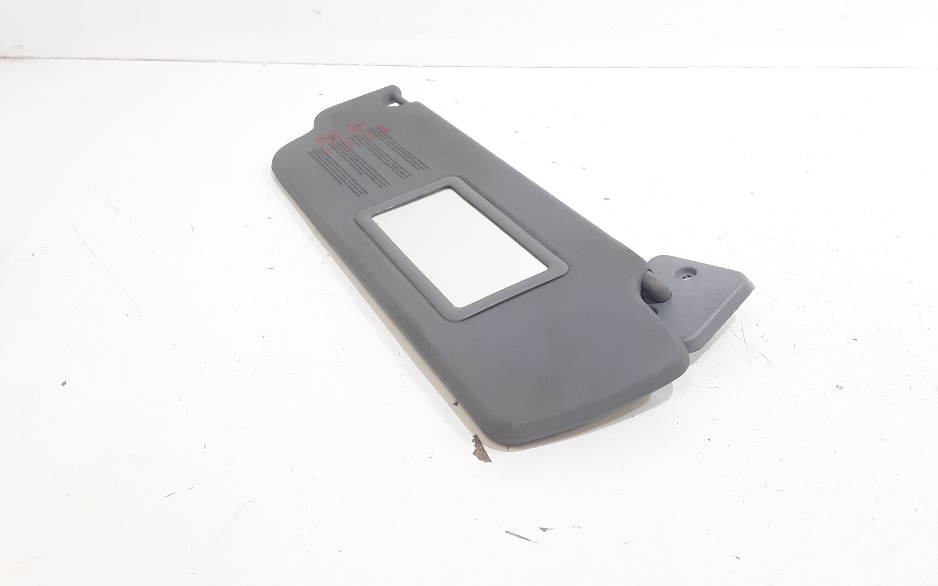 Aletta Parasole Parabrezza Destro 8200190789 Usato