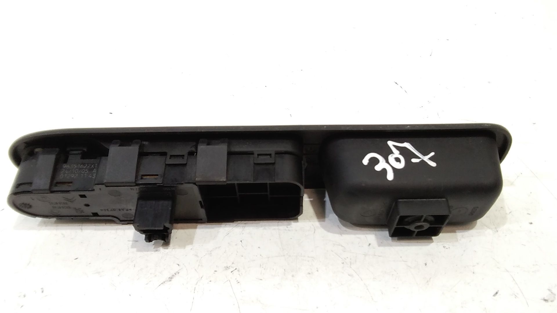 Interruttore Alzacristalli Porta Ant. Sinistro Usato