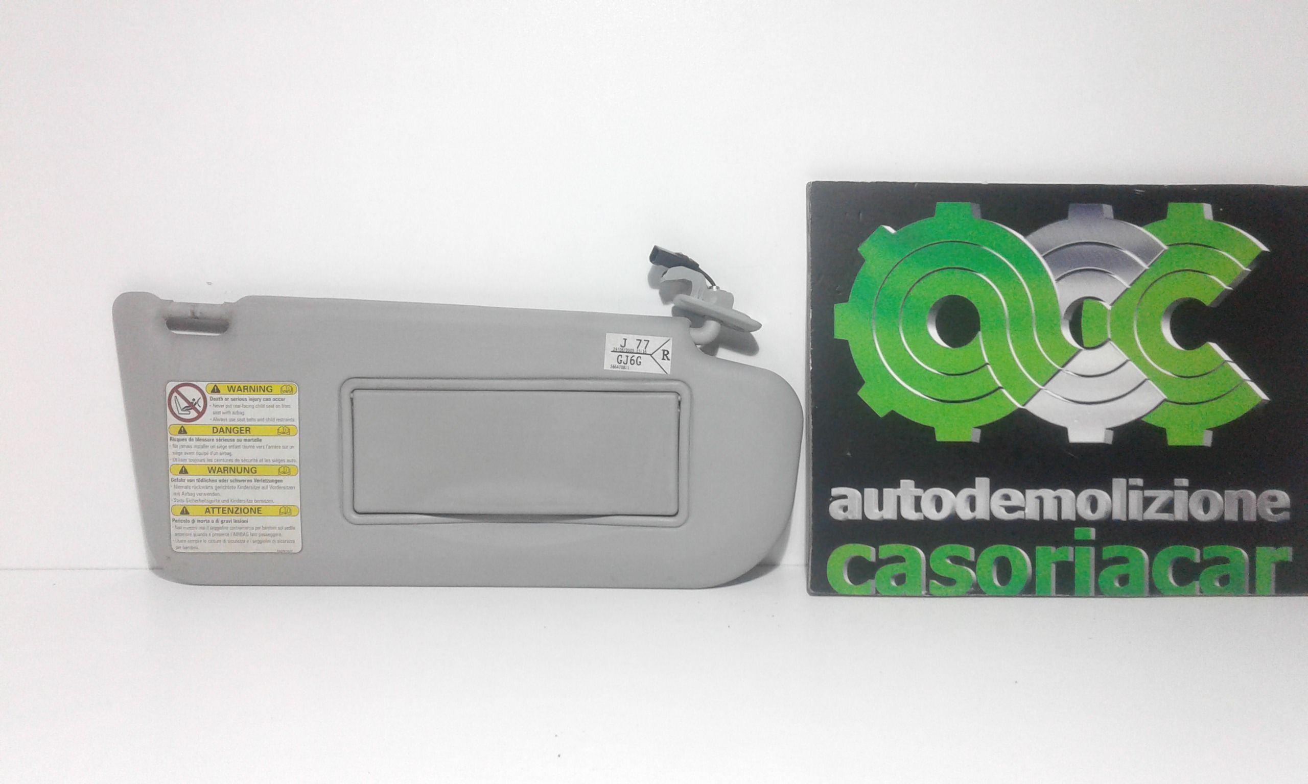 Aletta Parasole Parabrezza Destro GJ6A69270C34 Usato