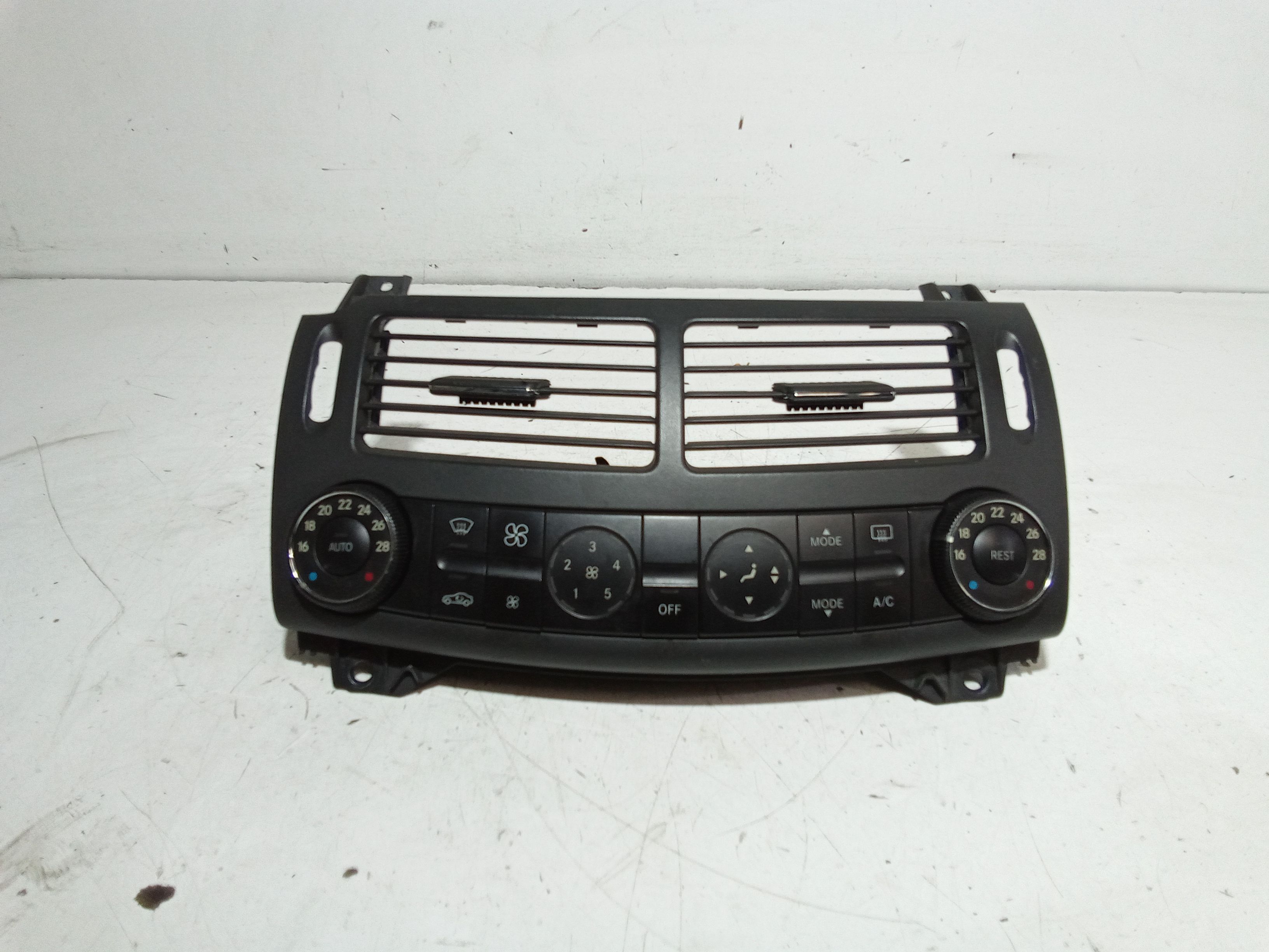 Blocco Comando Climatizzazione A2118301785 Usato