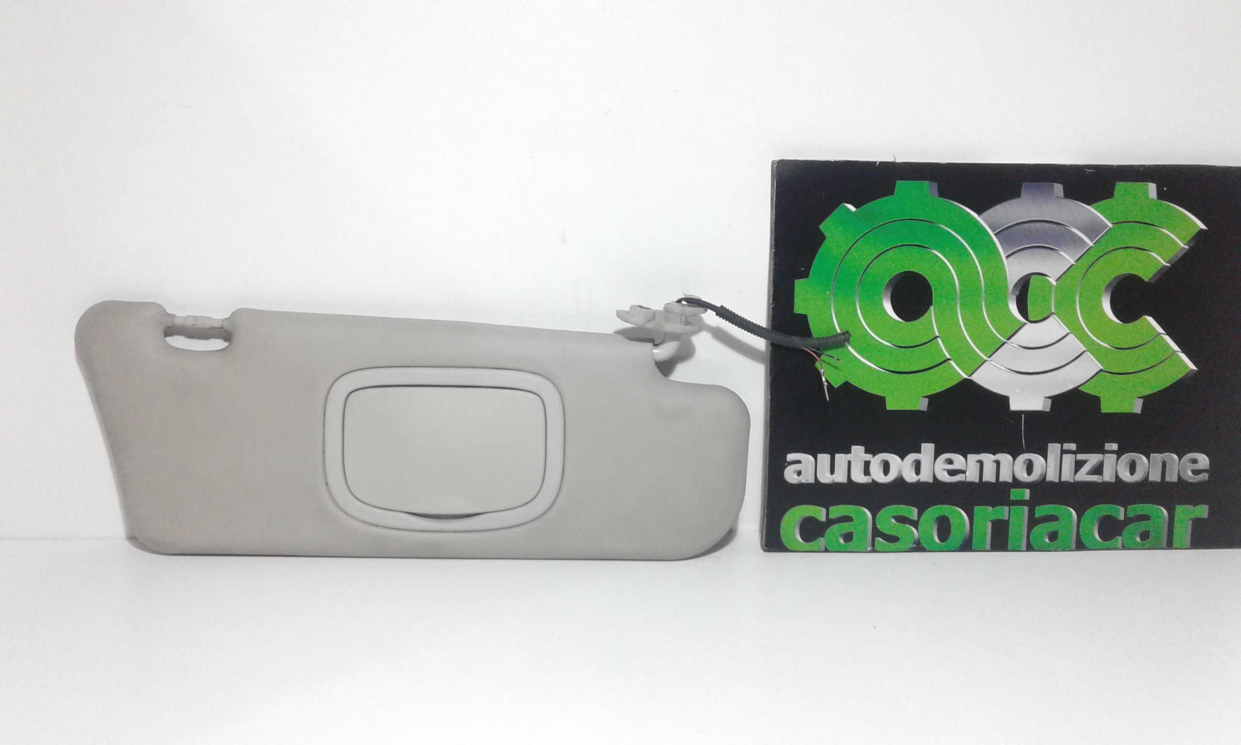 Aletta Parasole Parabrezza Destro 735420218 Usato