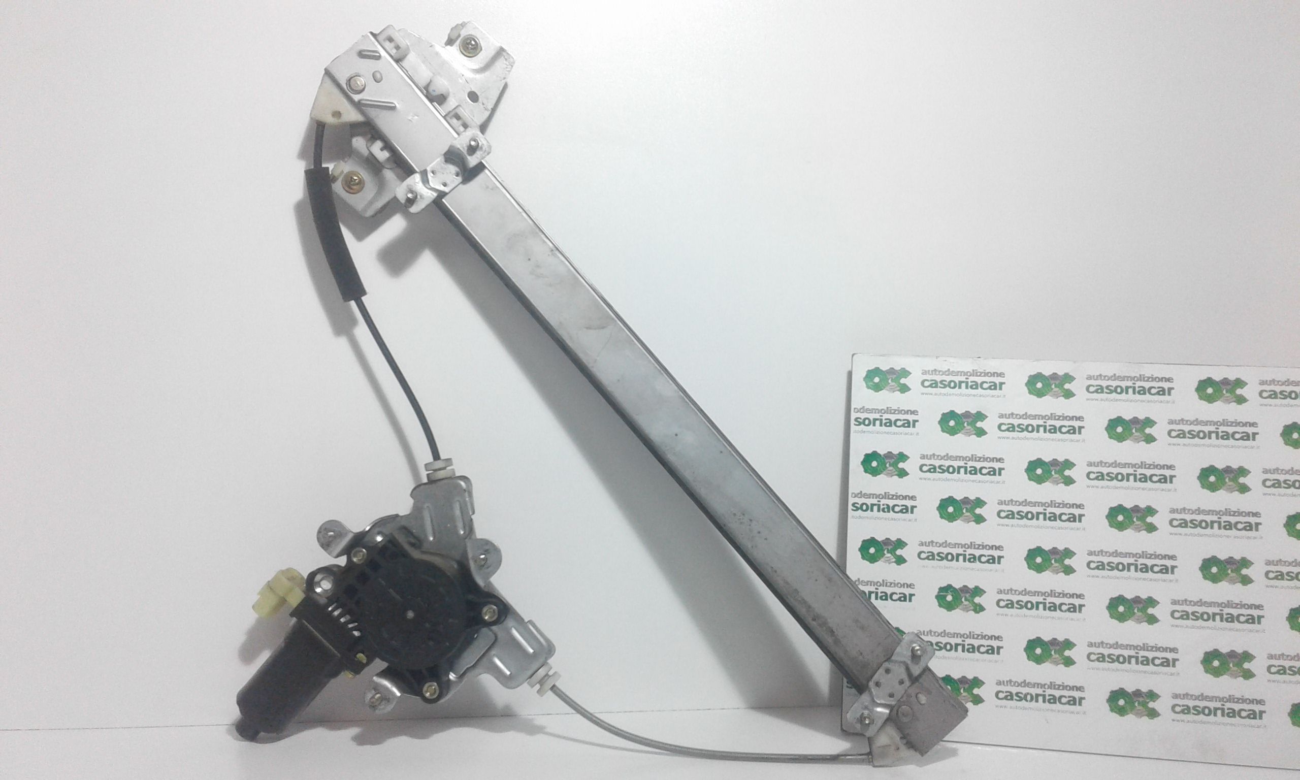 Alzacristallo Porta Ant. Destro 824021C000 Usato