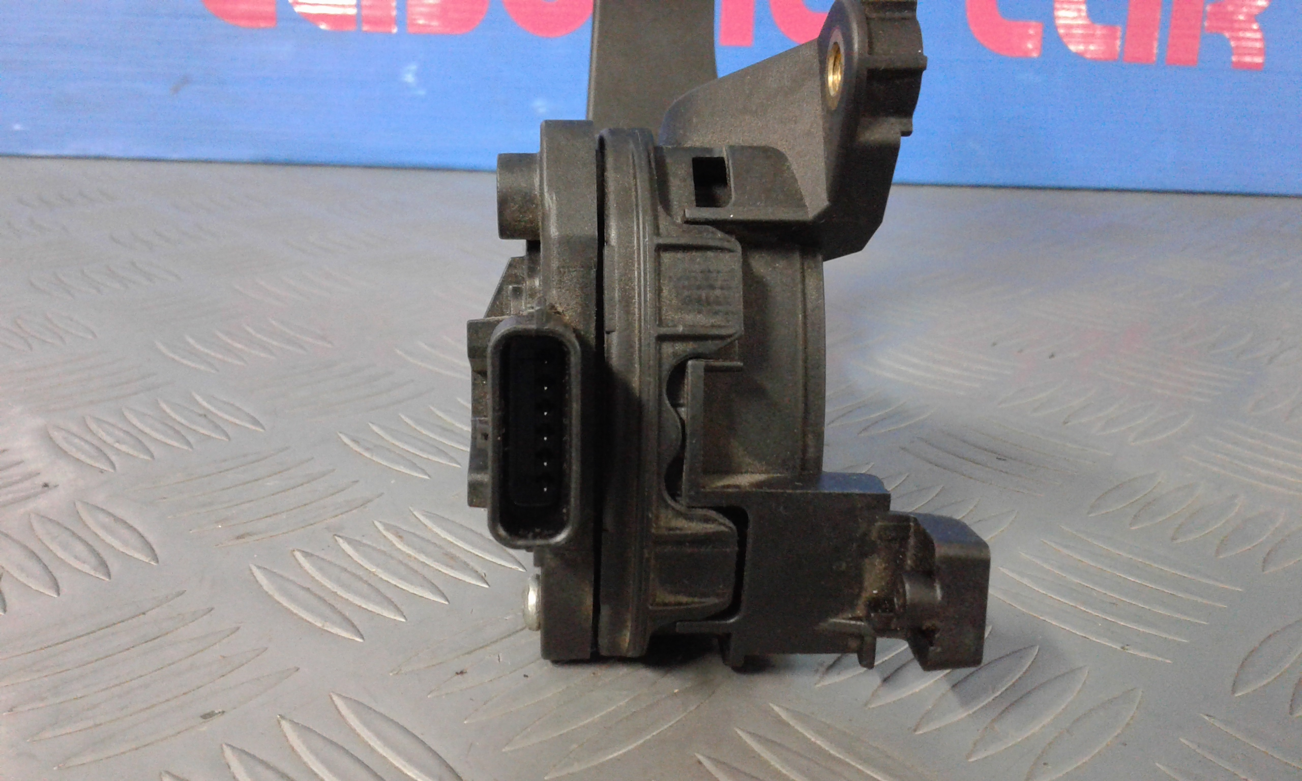 Pedale Acceleratore 180029347R Usato