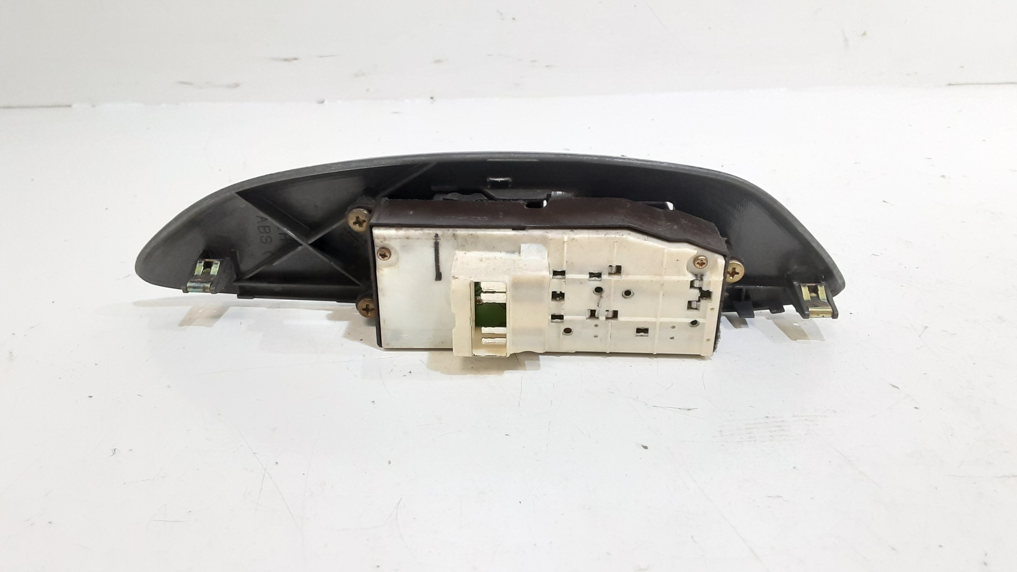 Interruttore Alzacristalli Porta Ant. Sinistro 8482010100 Usato