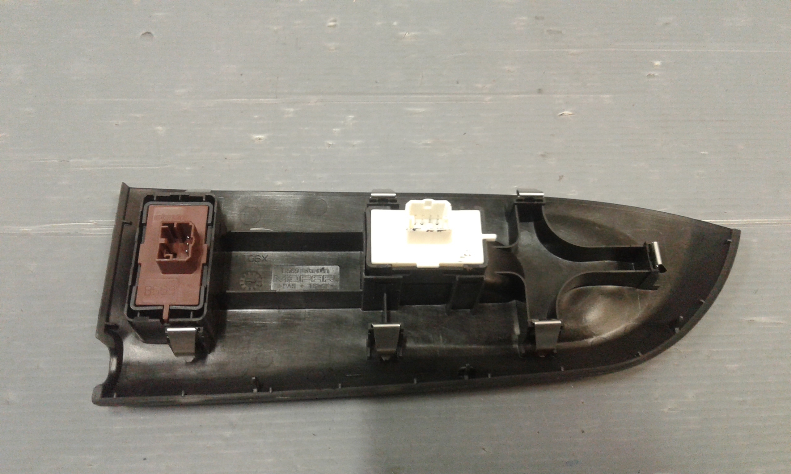 Interruttore Alzacristalli Porta Ant. Destro Usato