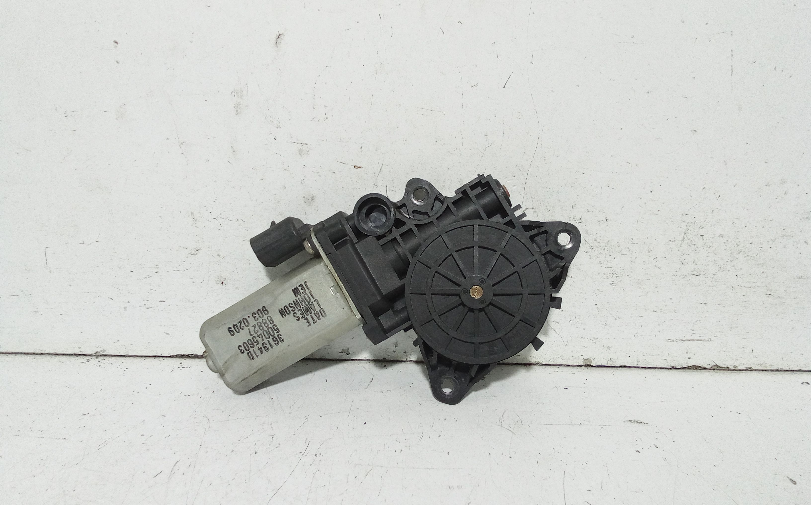 Motorino Alzacristallo Porta Ant. Destro 46841278 Usato