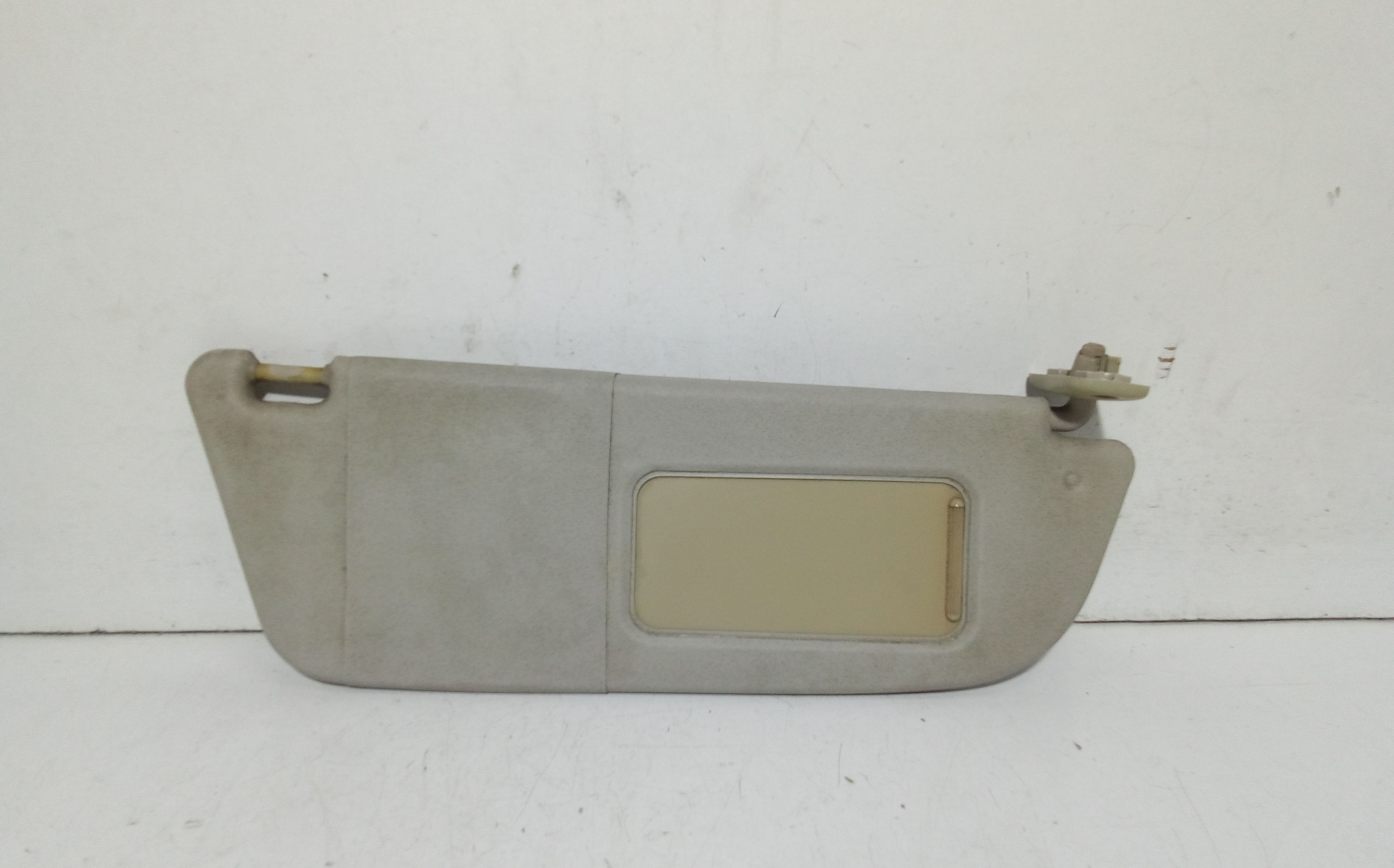 Aletta Parasole Parabrezza Destro 24409344 Usato