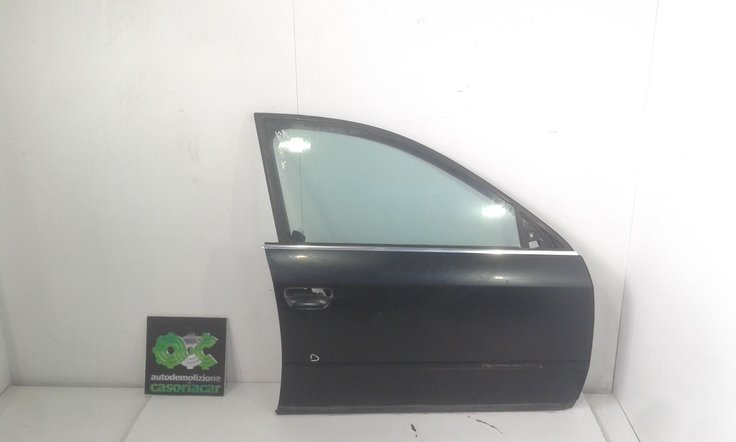 Porta Ant. Destro 4B0831052D Usato