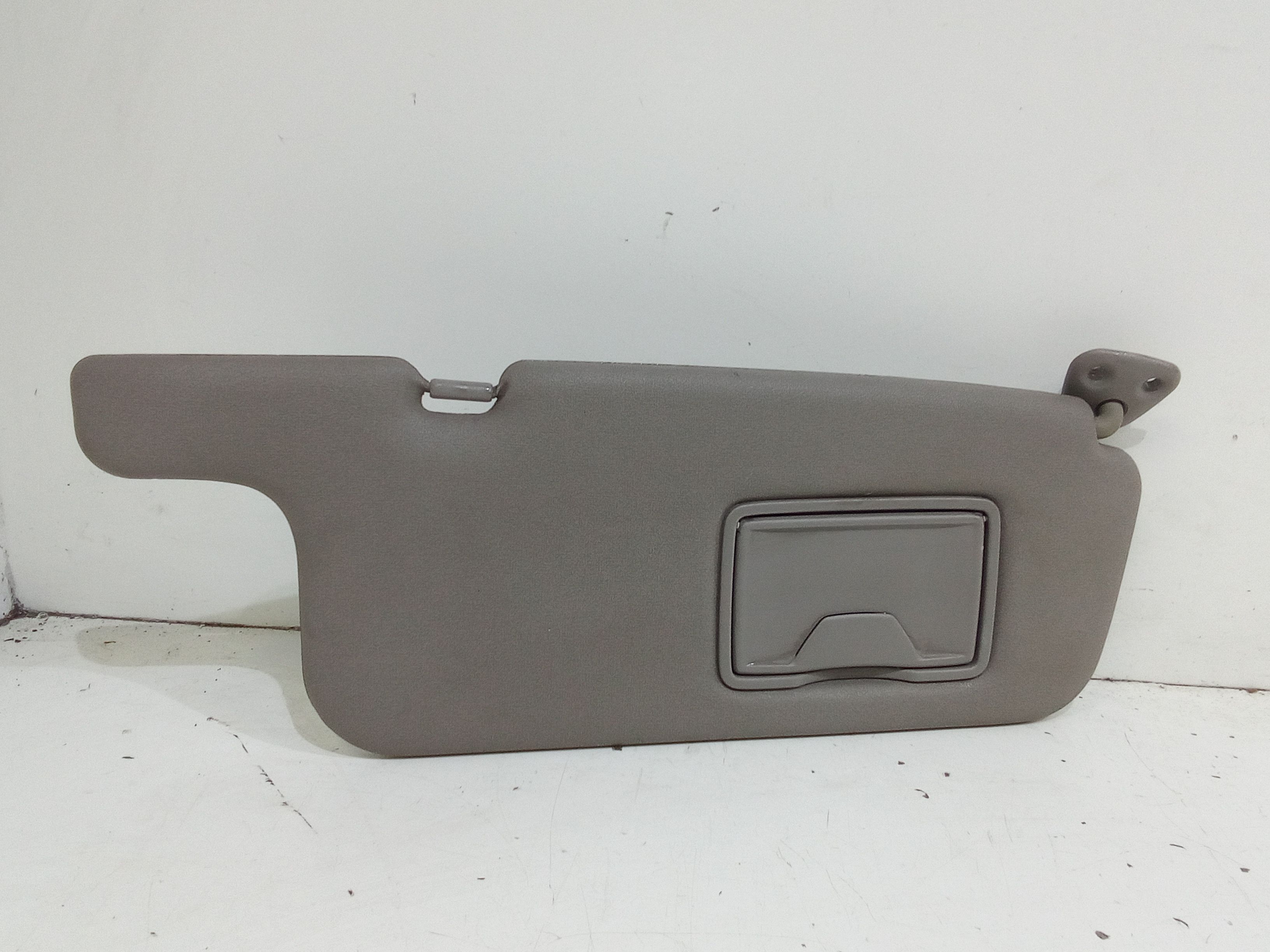 Aletta Parasole Parabrezza Destro Usato