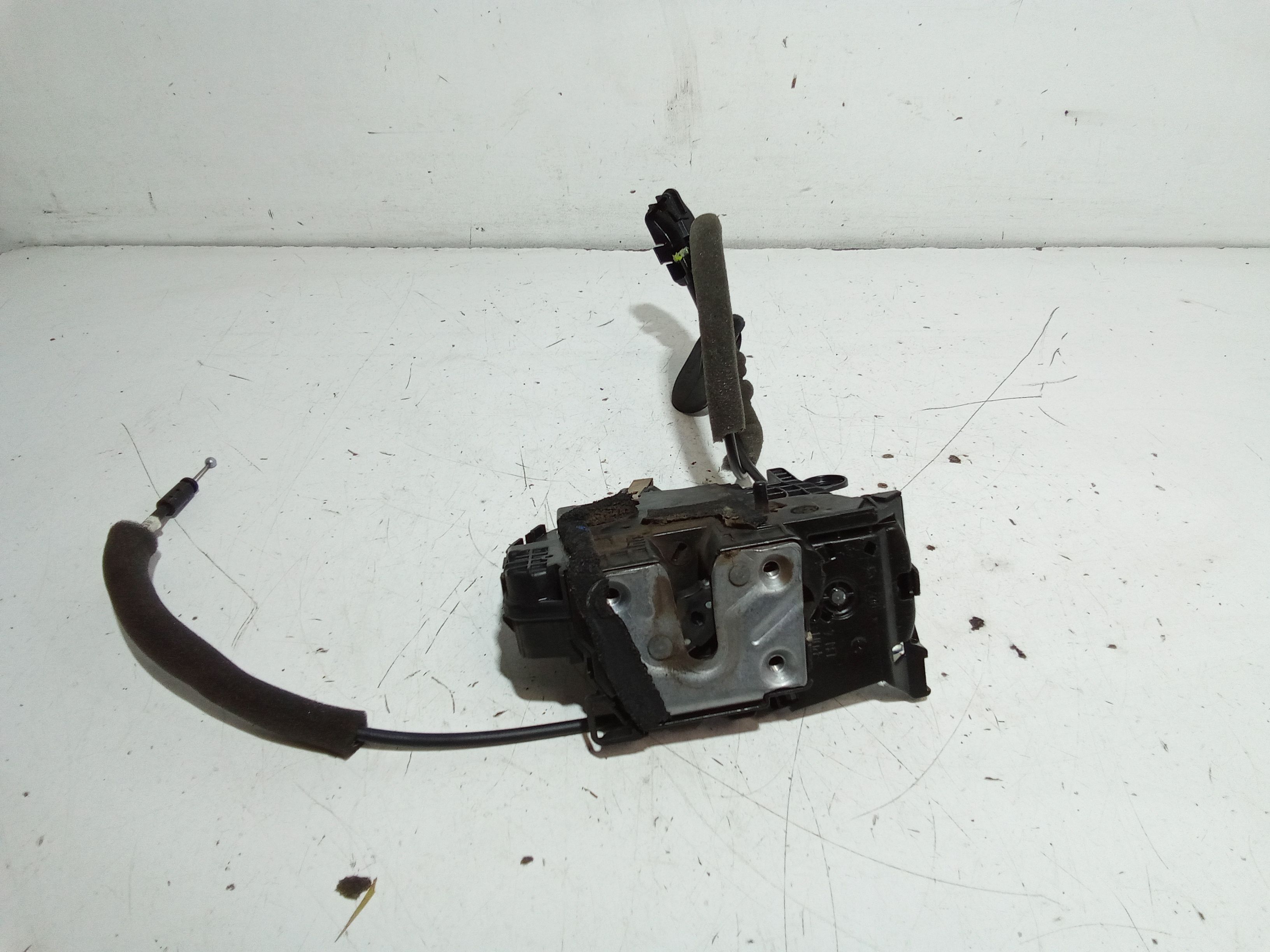 Serratura Porta Post. Sinistro 825012422R Usato