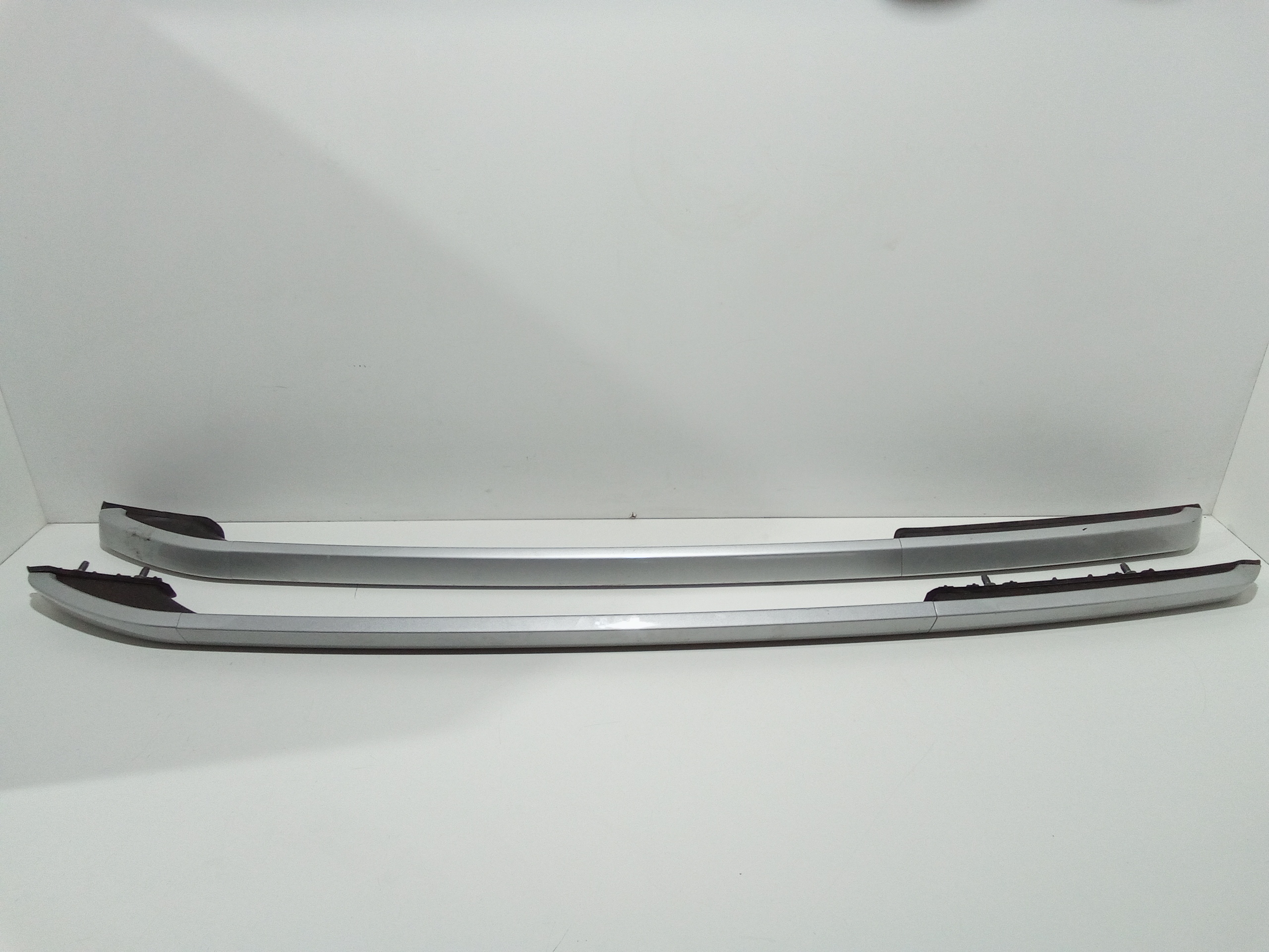 Barre Portatutto Per Mancorrente Tetto Destro + Barre Portatutto Per Mancorrente Tetto Sinistro Usato