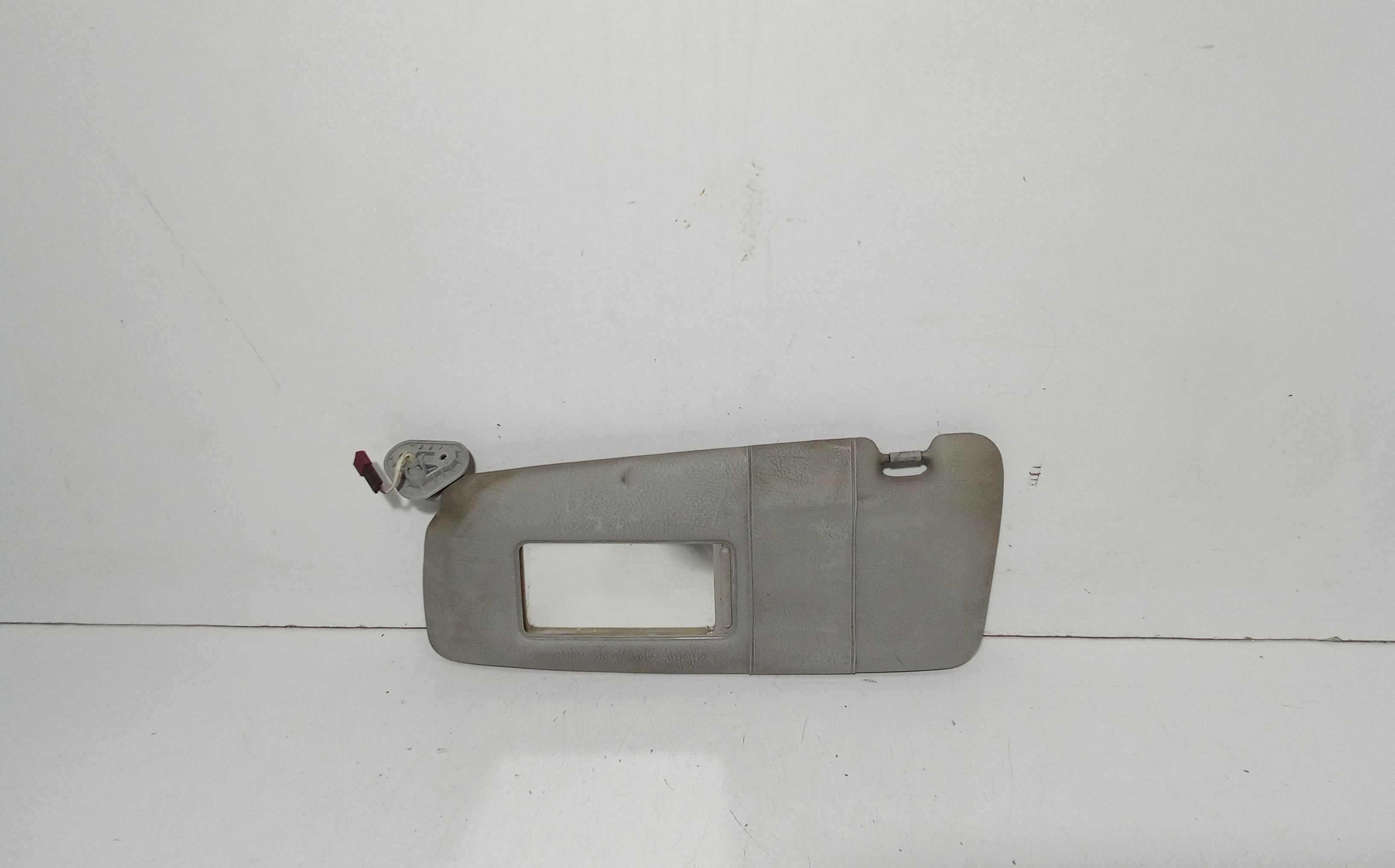 Aletta Parasole Parabrezza Sinistro 51162699047 Usato