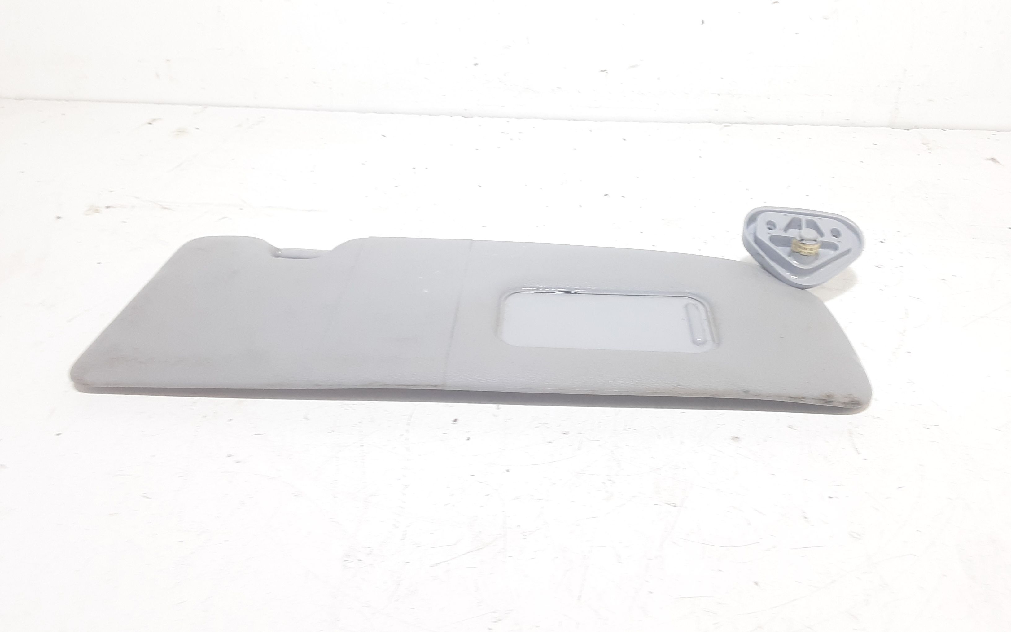 Aletta Parasole Parabrezza Destro 51167252508 Usato