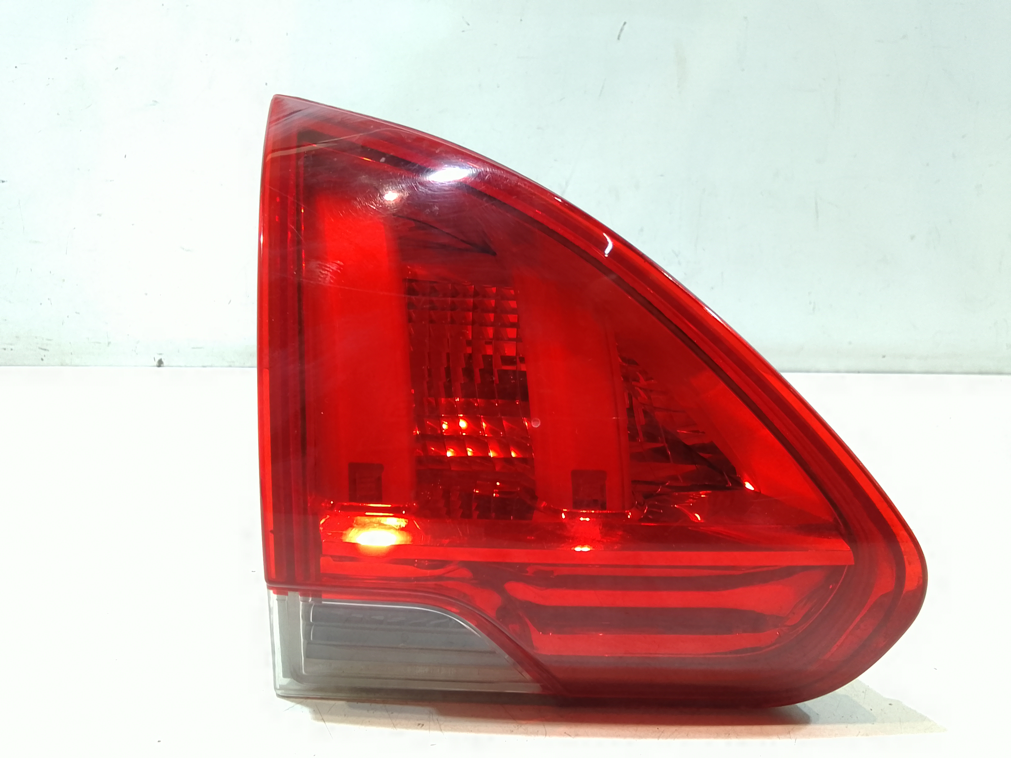 Fanale Post. Parte Int. Sinistro 9814758480 Usato