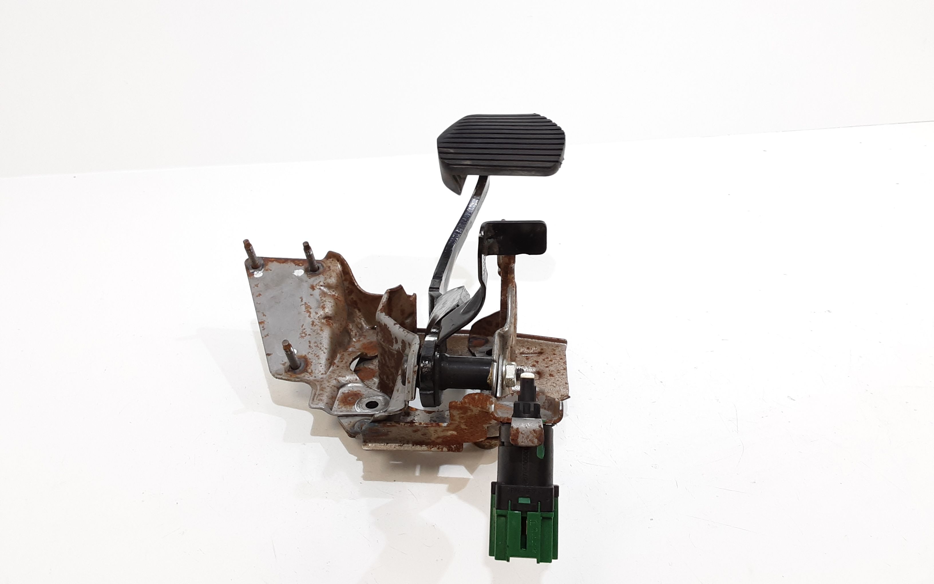 Pedale Freno 4501AH Usato