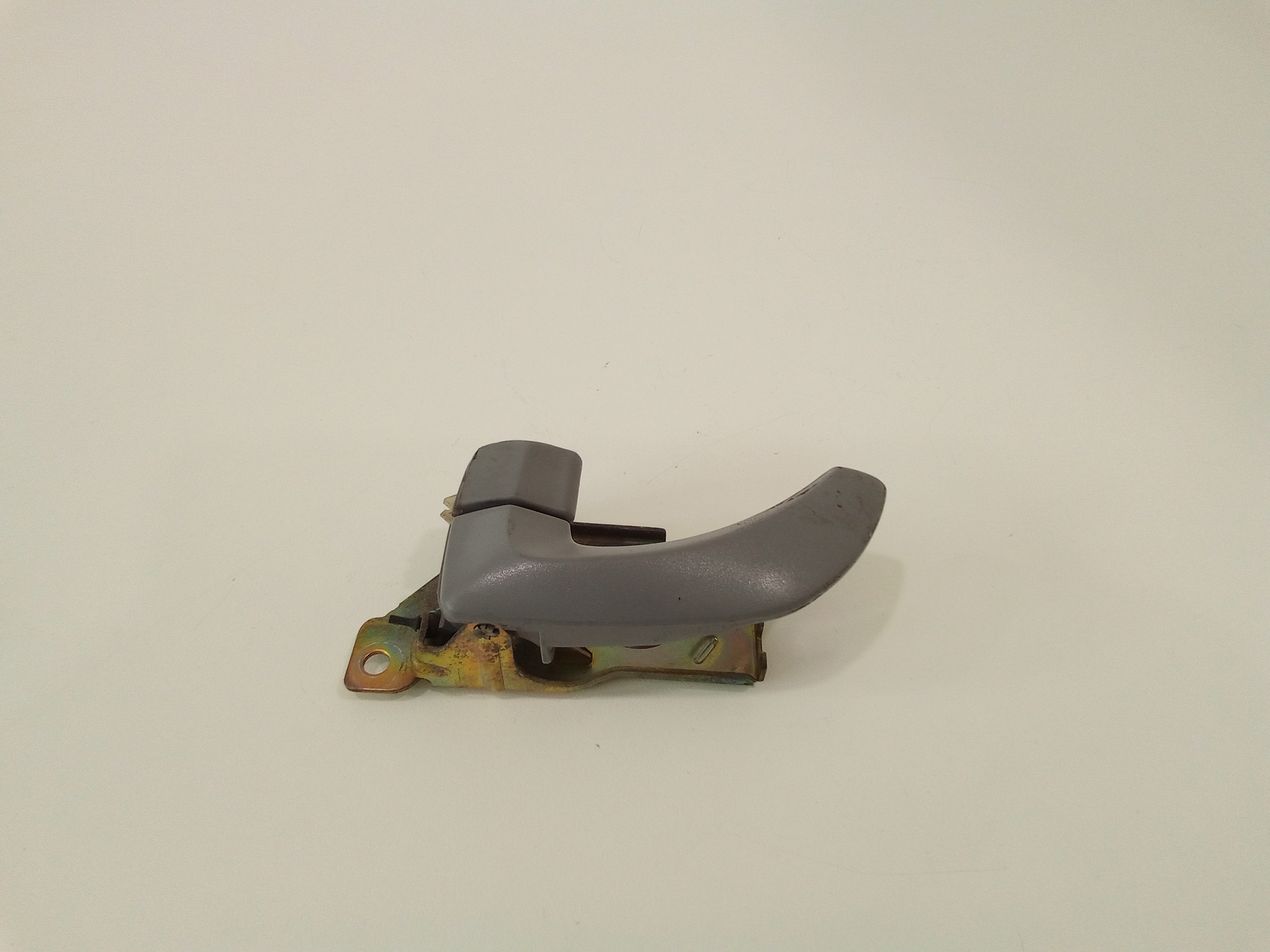 Maniglia Int. Apertura Porta Post. Sinistro 836103E000CY Usato