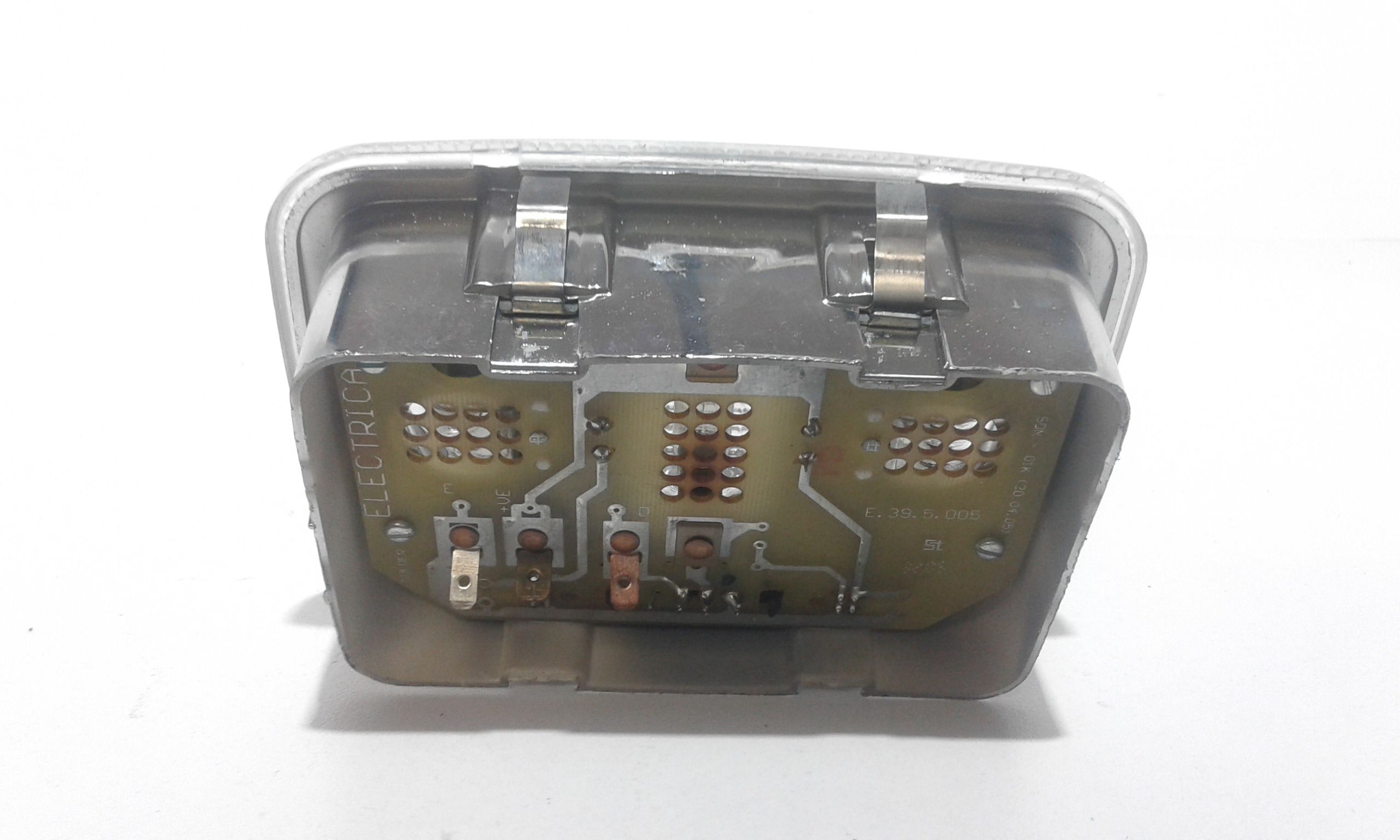 Luce Cortesia Ant. Tetto Usato