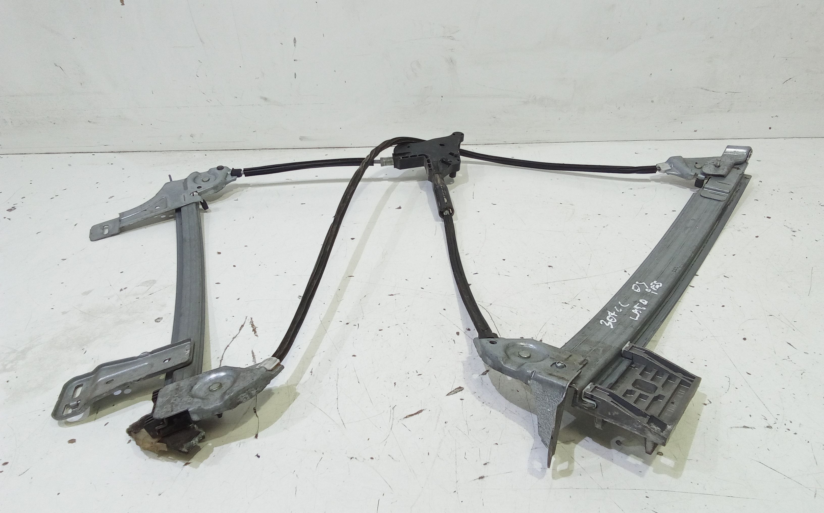 Alzacristallo Porta Ant. Destro Usato