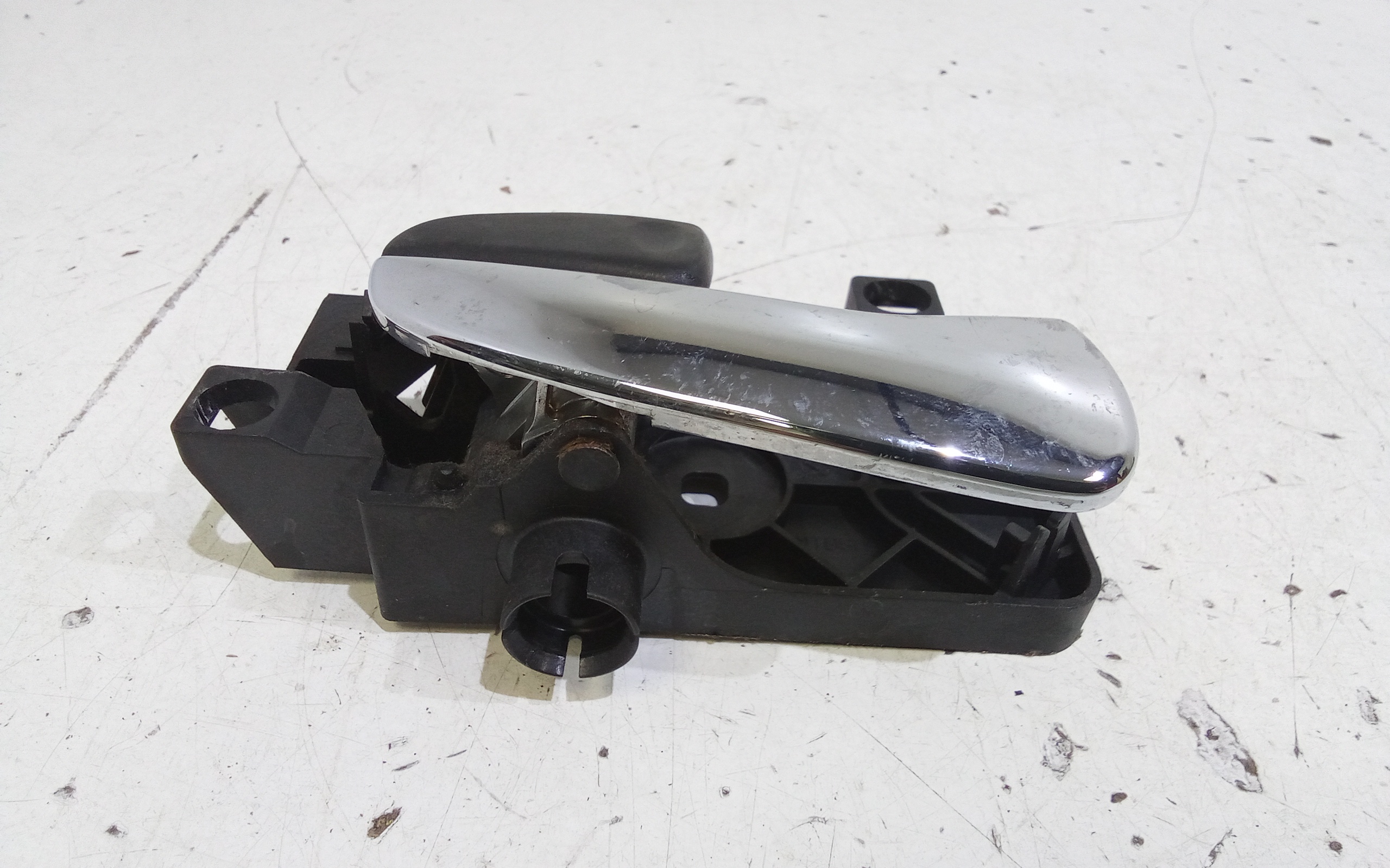 Maniglia Int. Apertura Porta Ant. Sinistro Usato