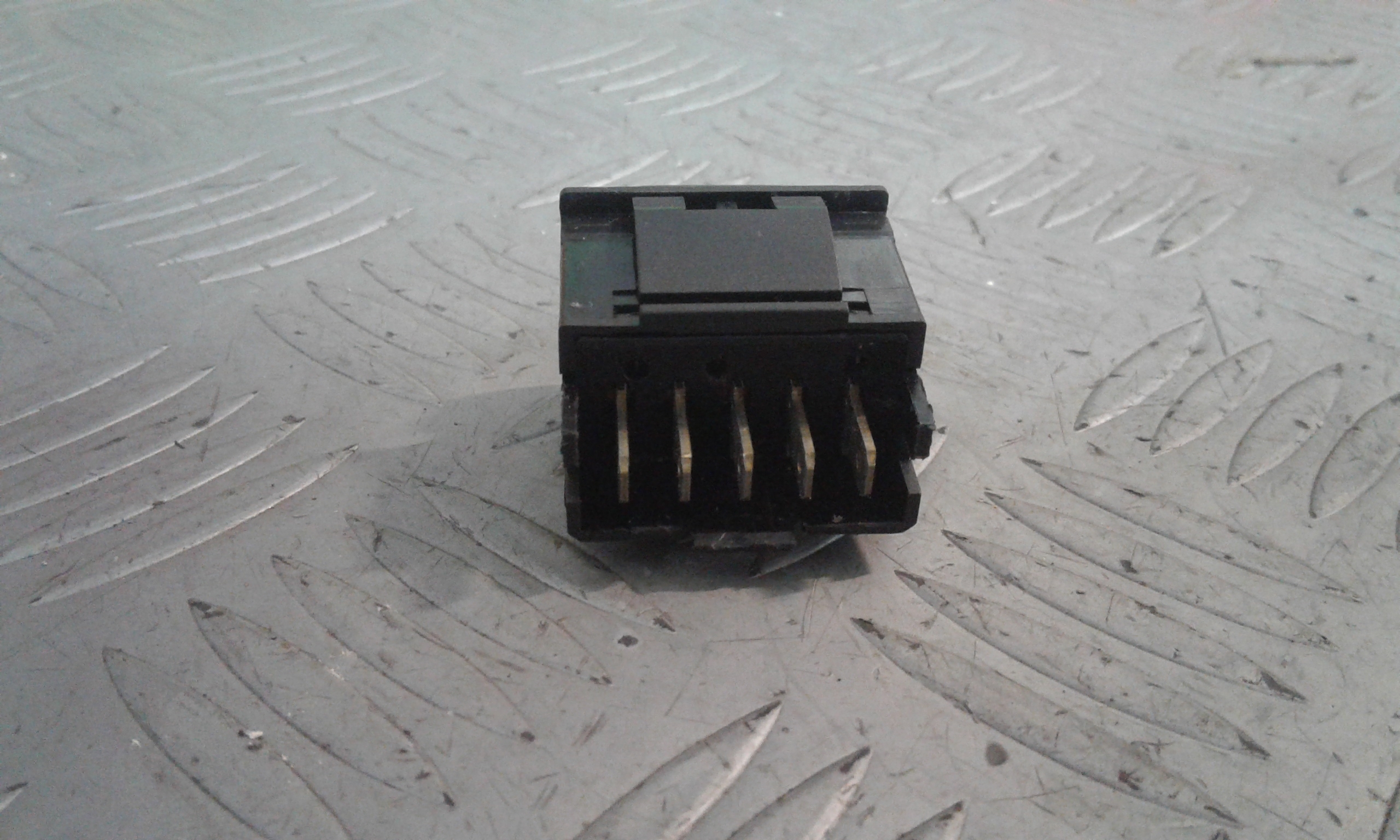 Interruttore Alzacristalli Porta Ant. Destro Usato