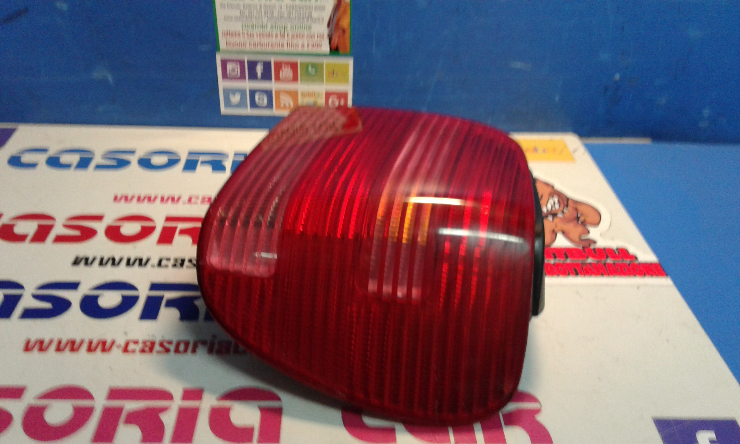 Fanale Post. Destro 6Q6945096AB Usato