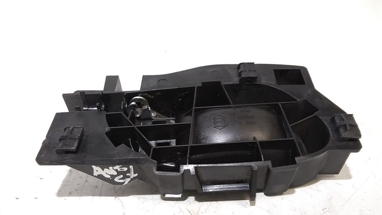 Maniglia Int. Apertura Porta Ant. Sinistro 9143N7 Usato