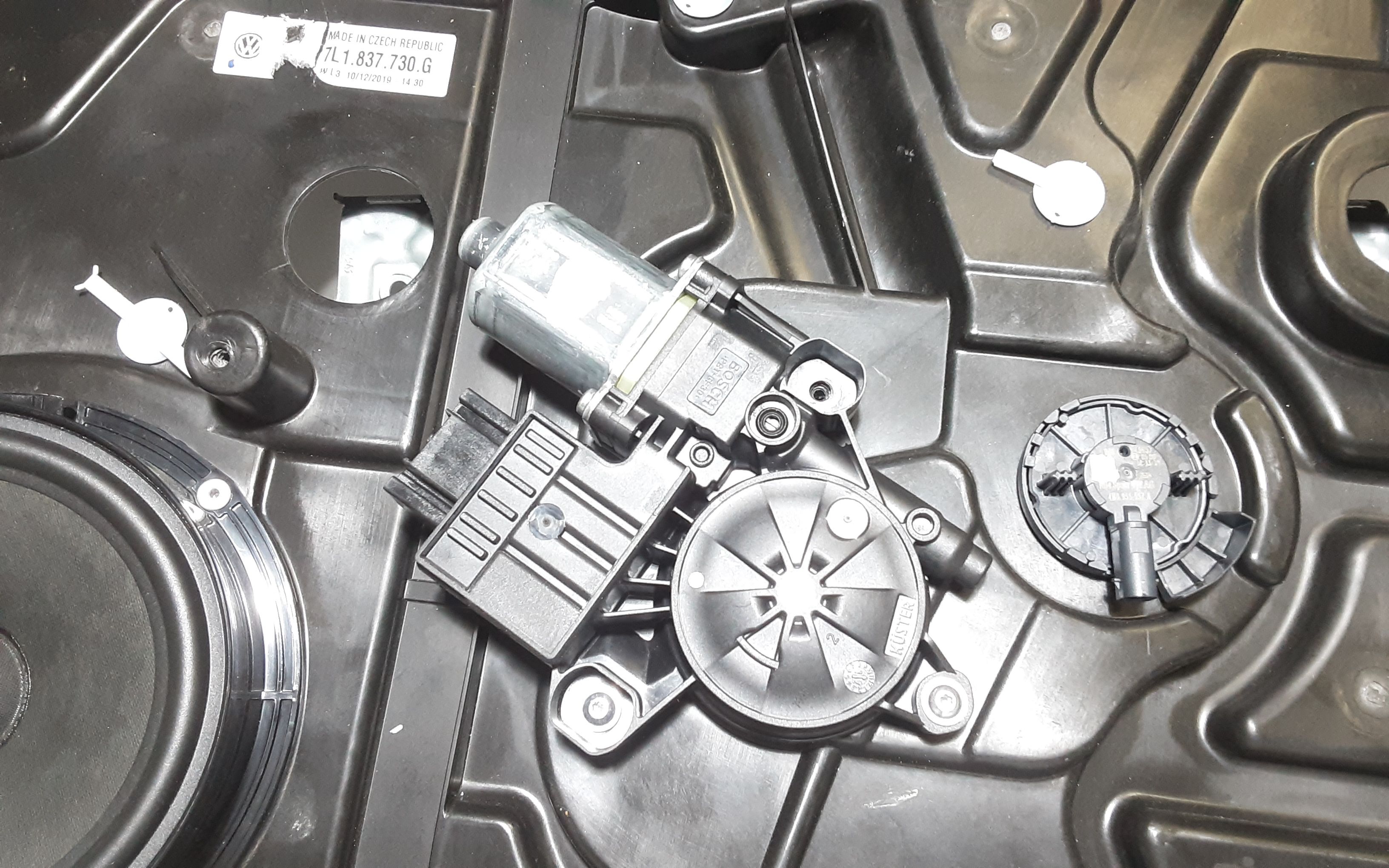 Alzacristallo Porta Ant. Destro 7E0837730M Usato