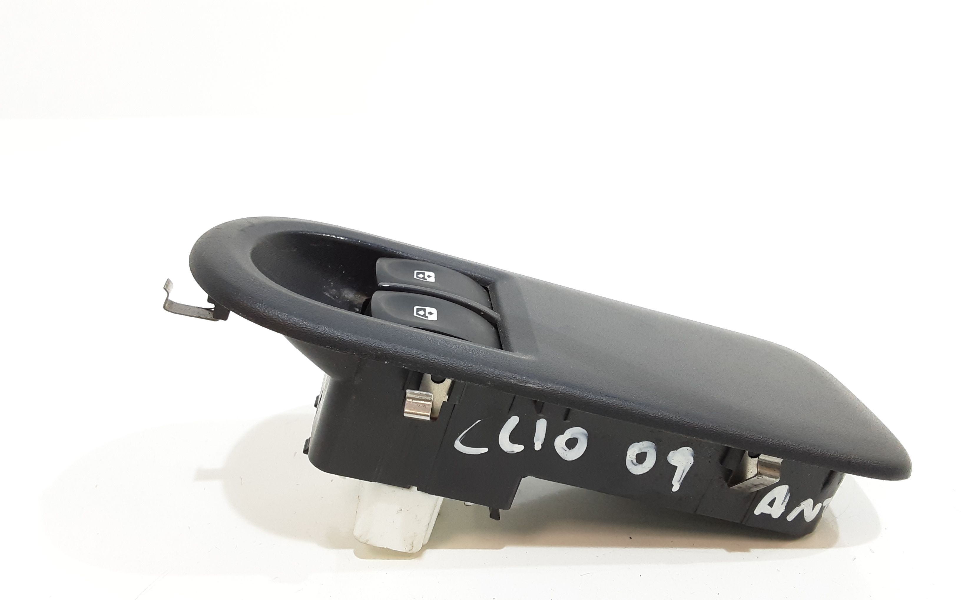 Interruttore Alzacristalli Porta Ant. Sinistro 8200214939 Usato