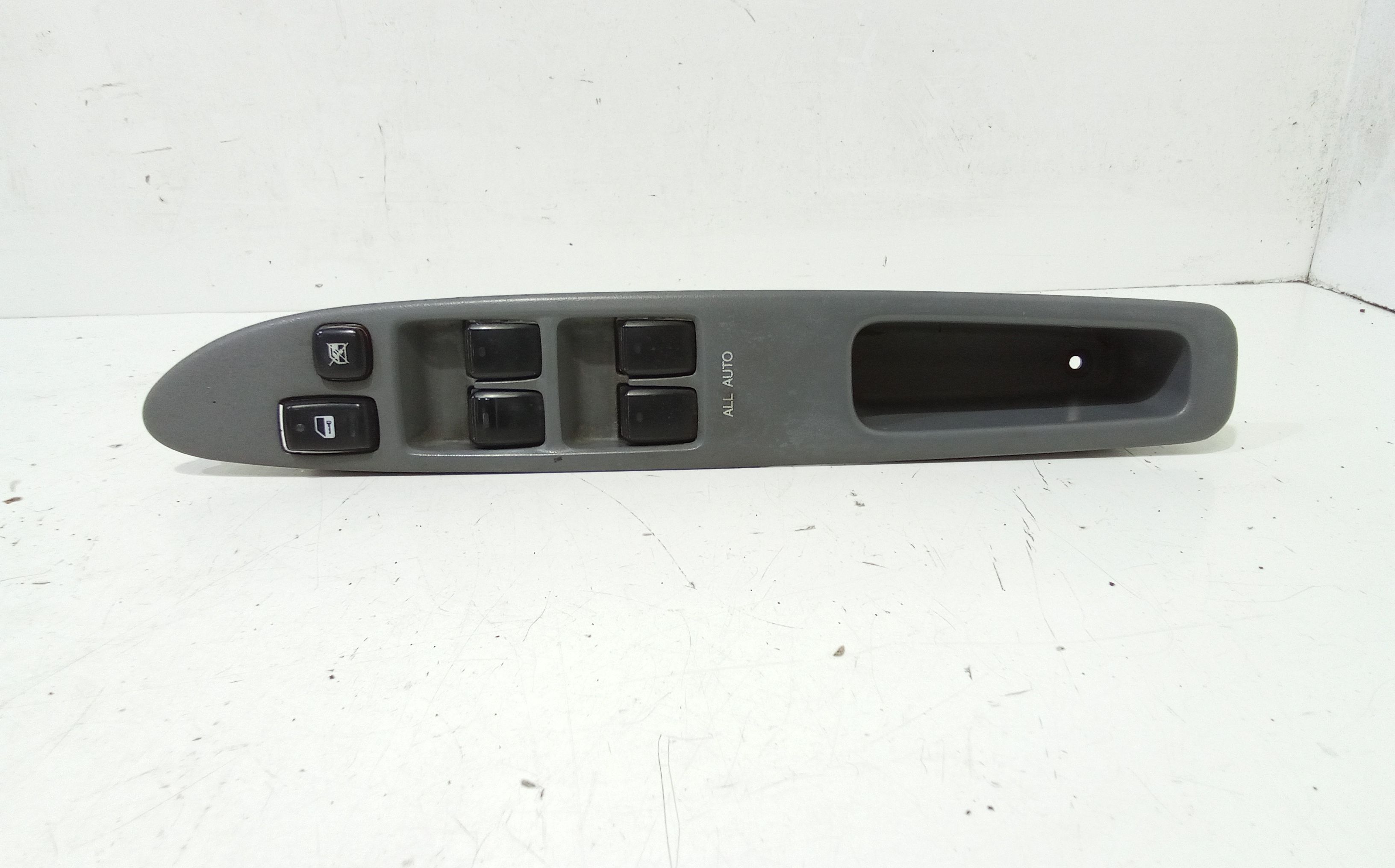 Interruttore Alzacristalli Porta Ant. Sinistro Usato