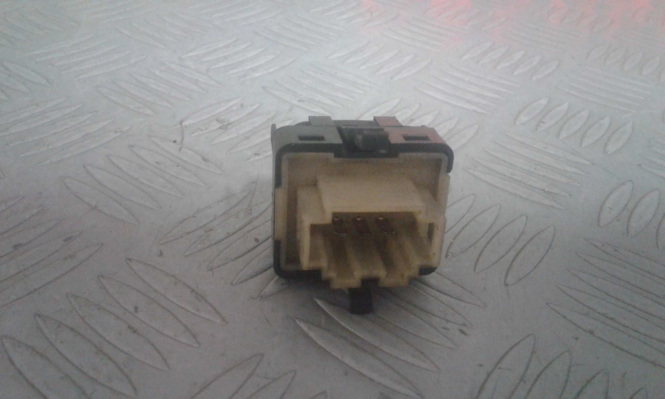 Interruttore Alzacristalli Porta Post. Sinistro Usato