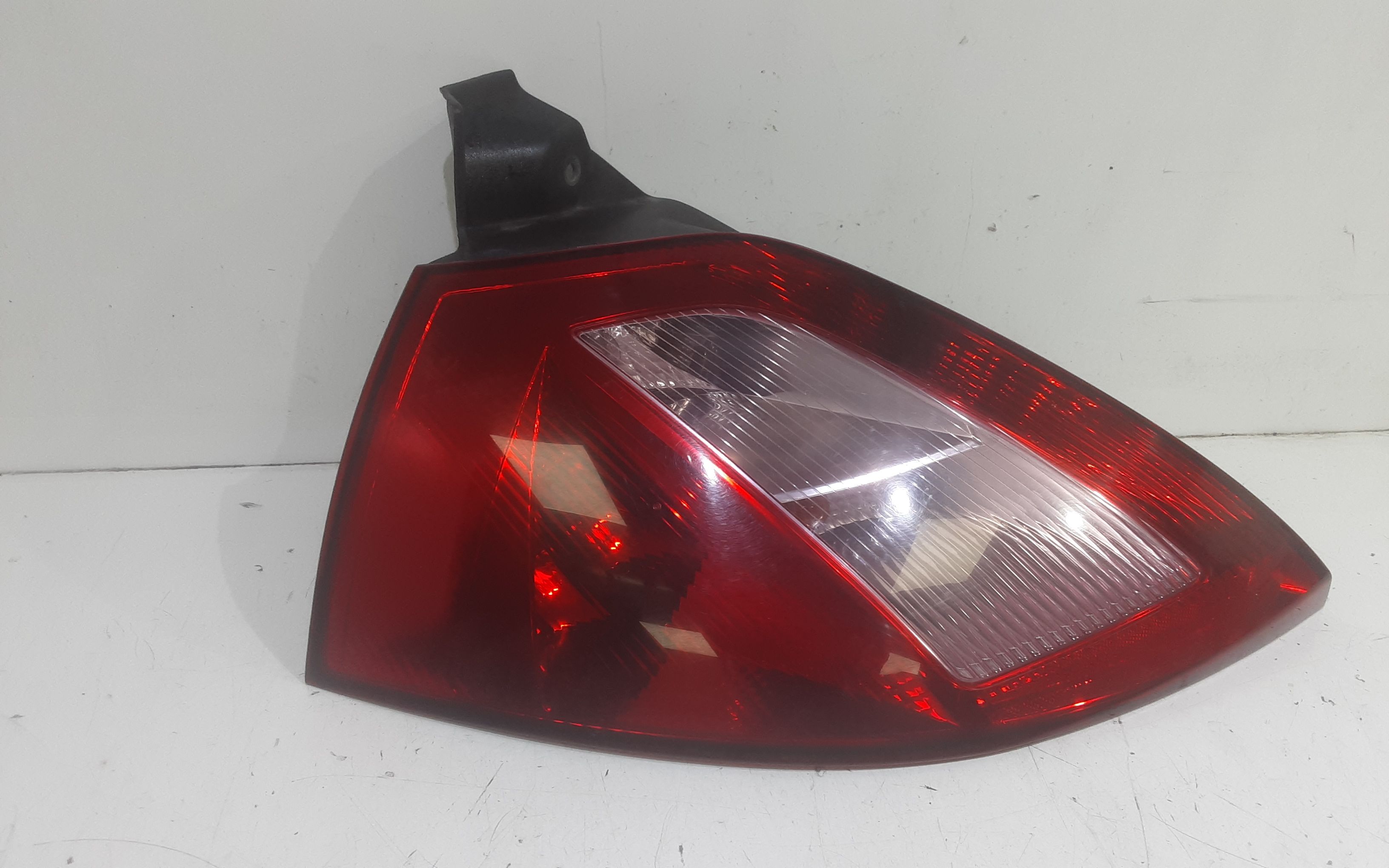 Fanale Post. Sinistro 8200073236 Usato