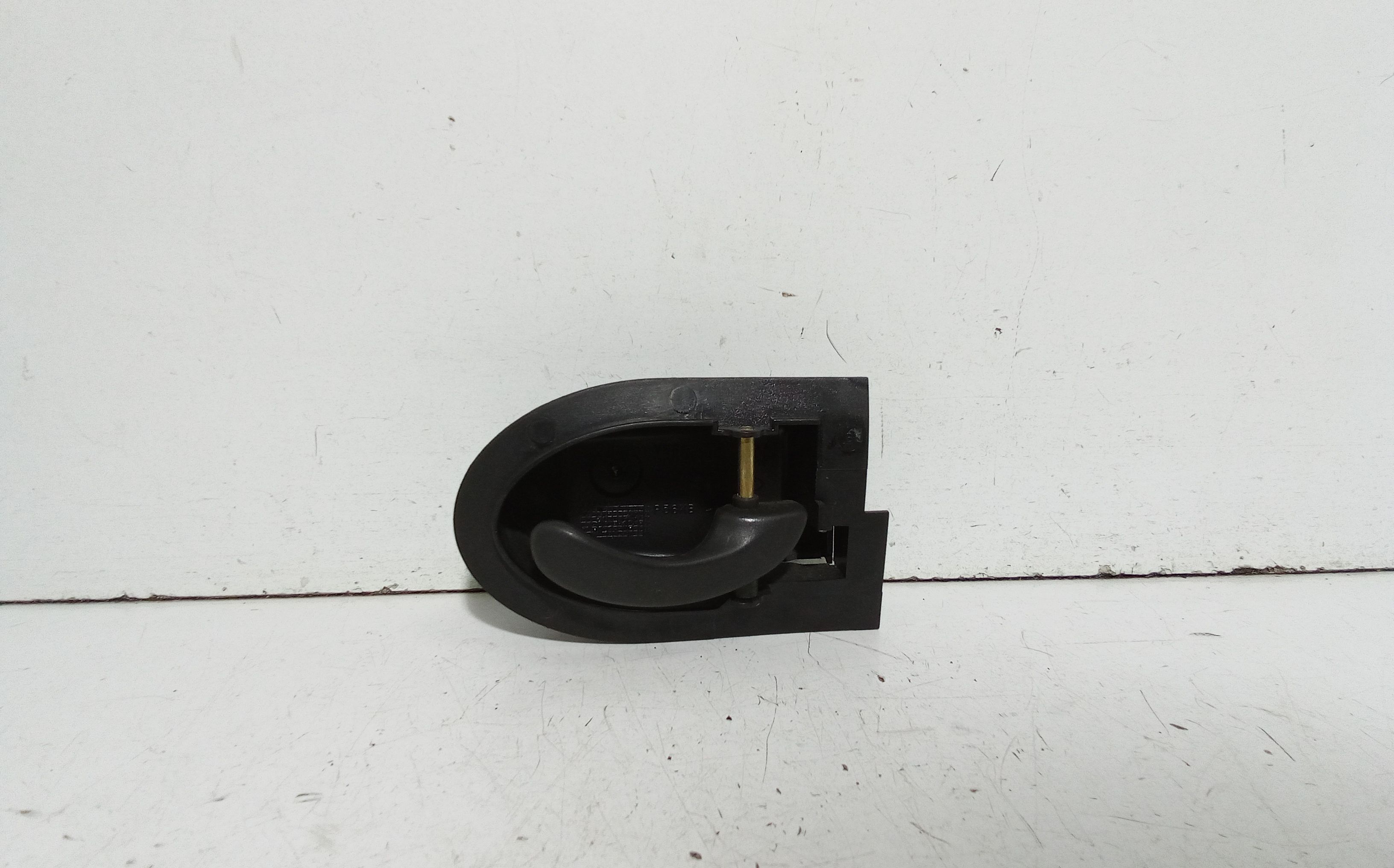 Maniglia Int. Apertura Porta Ant. Destro Usato