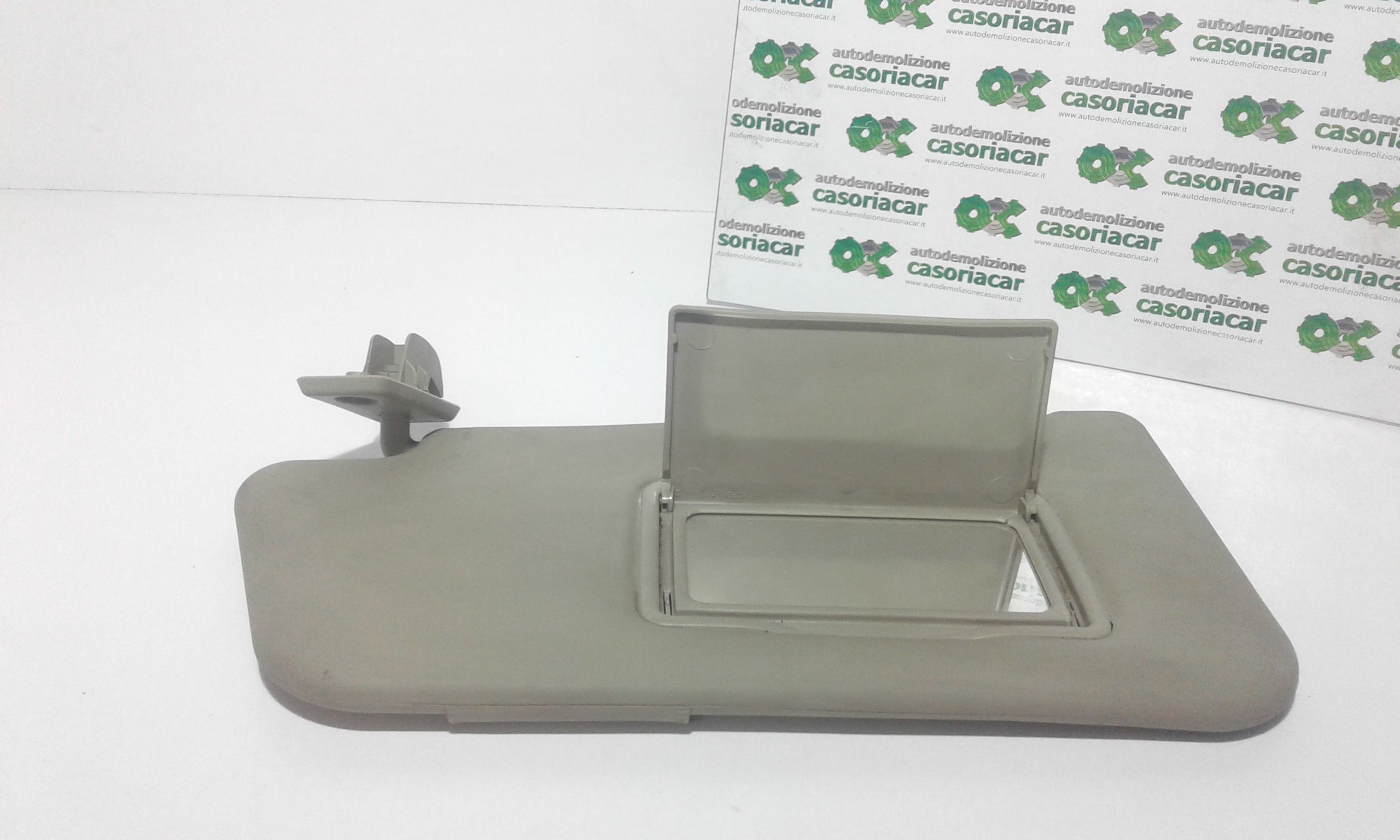 Aletta Parasole Parabrezza Sinistro 964011F514 Usato