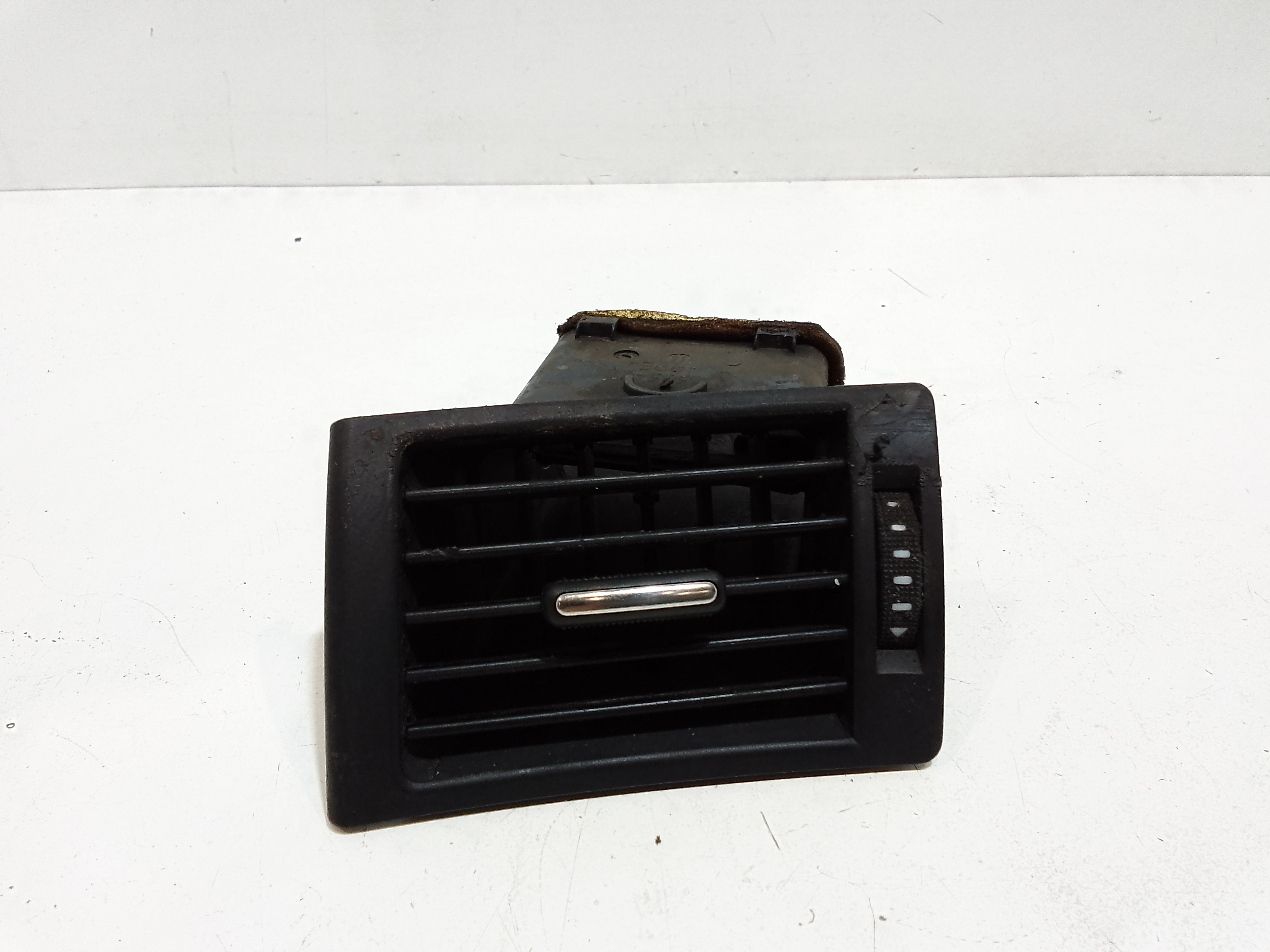 Condotto Aria Bocchette Lat. Cruscotto Sinistro 8E0819655 Usato