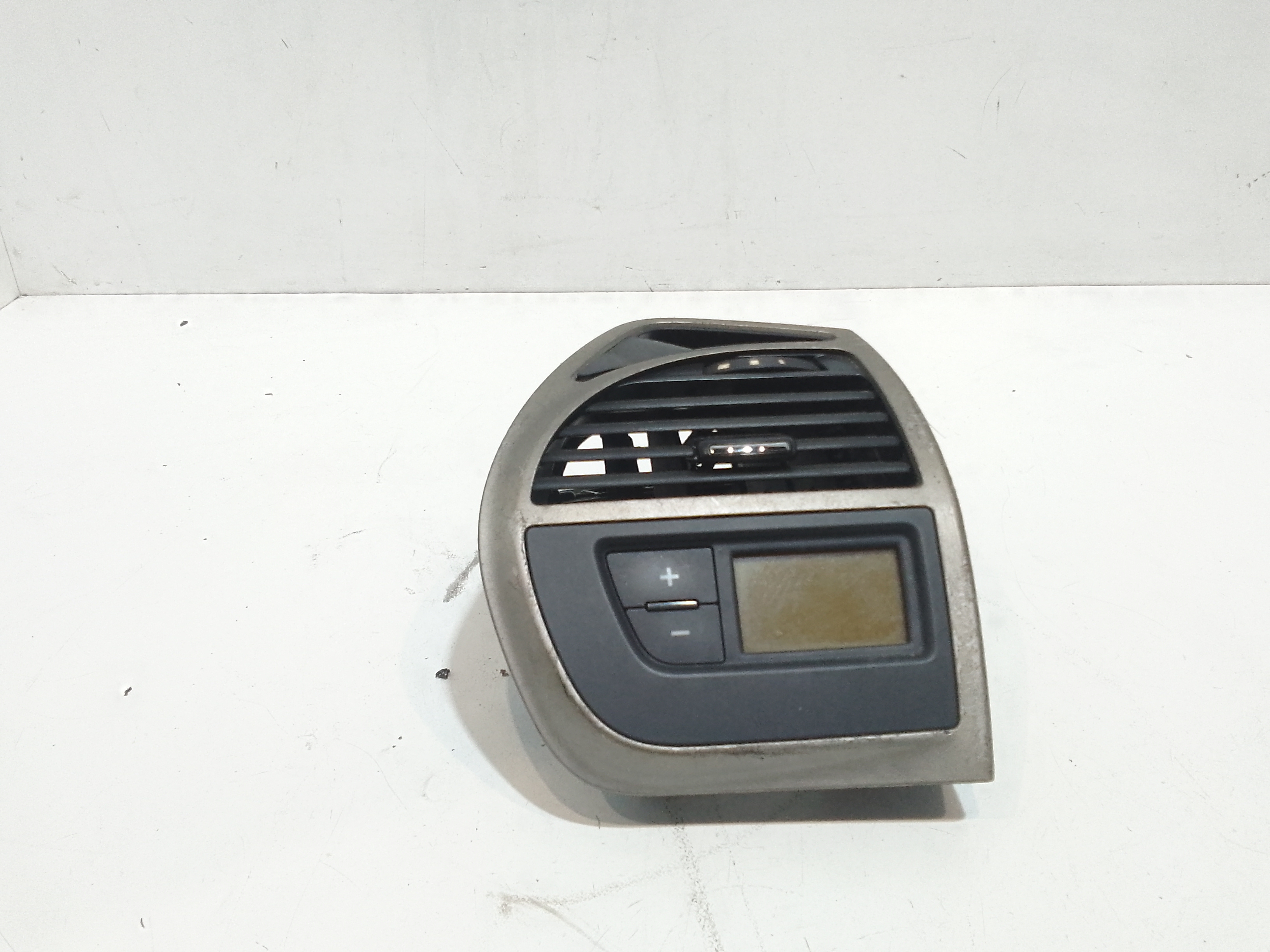 Condotto Aria Bocchette Lat. Cruscotto Destro 6447XQ Usato